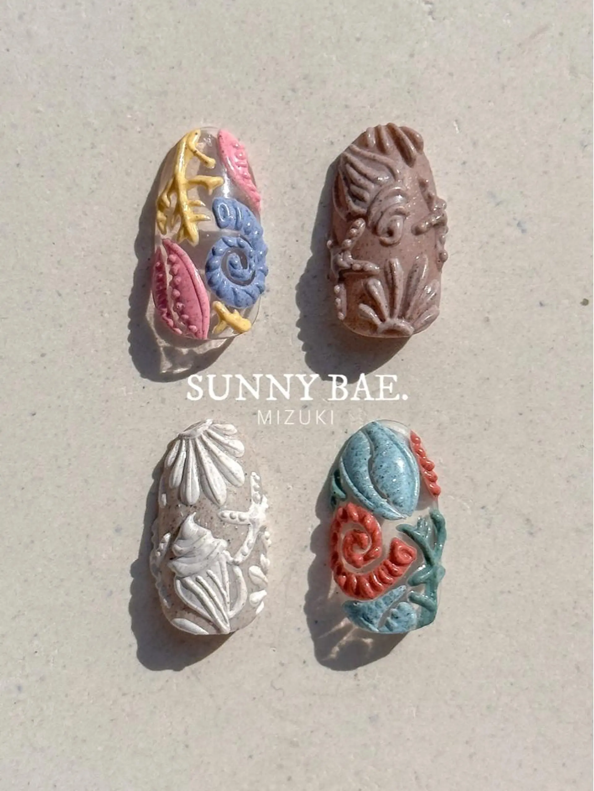 ネイル ジェルネイル 夏ネイル SUNNY BAE. 🌼MIZUKIのネイルデザイン