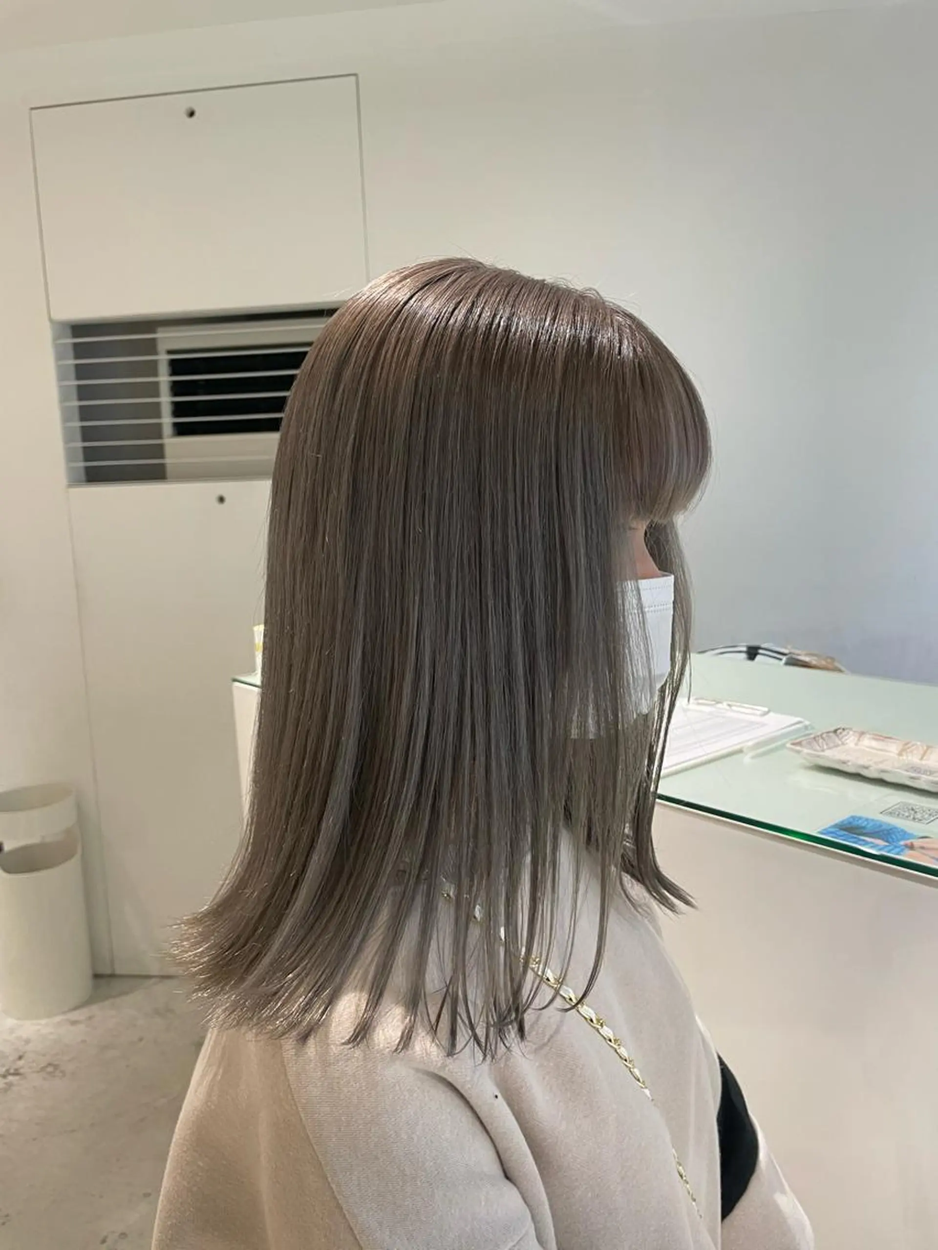 セミロング カラー loely 💞miyuのヘアスタイル