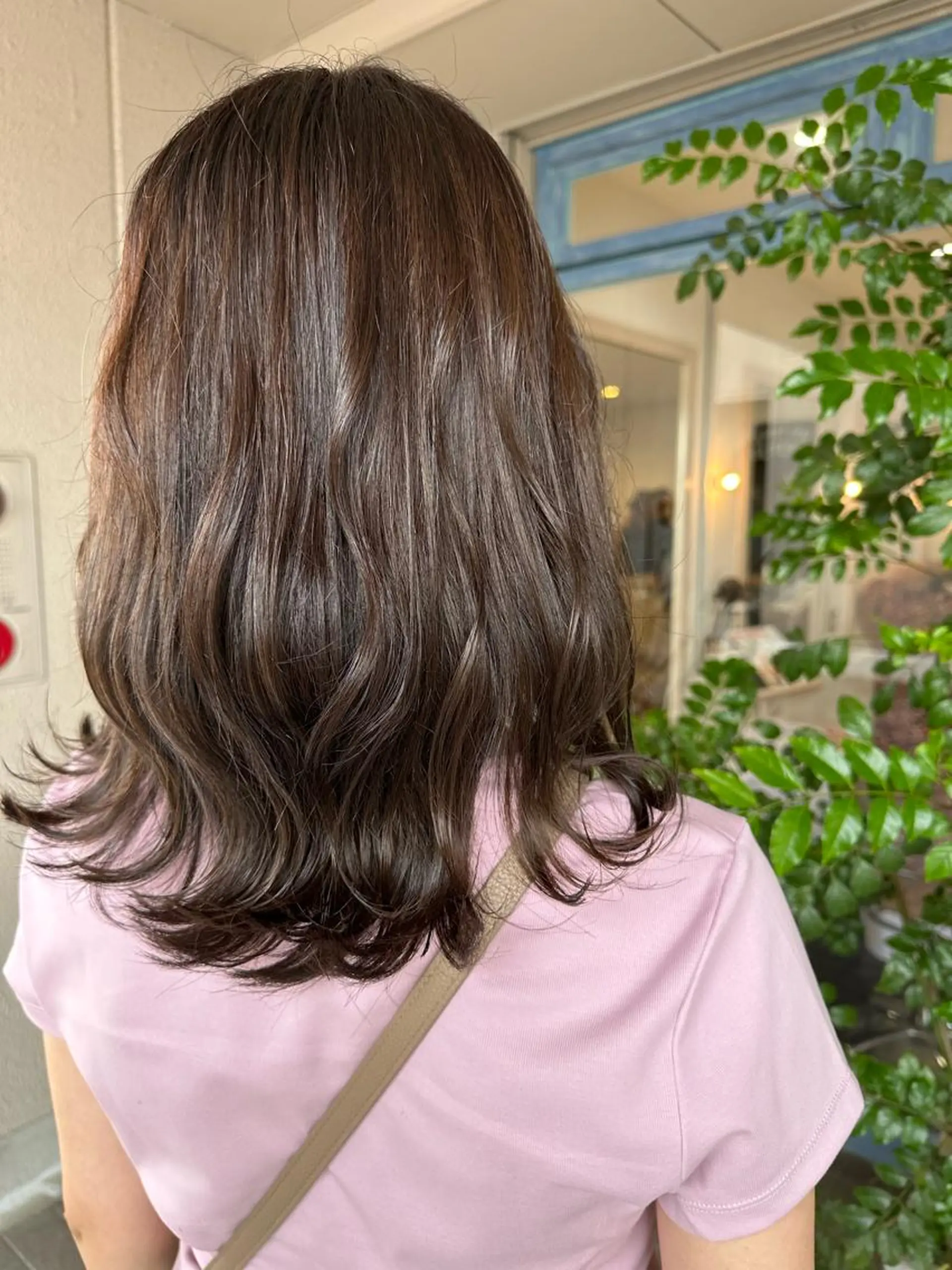 ミディアム カラー open-jaw所属・三井 真里奈のマツエク・マツパデザイン