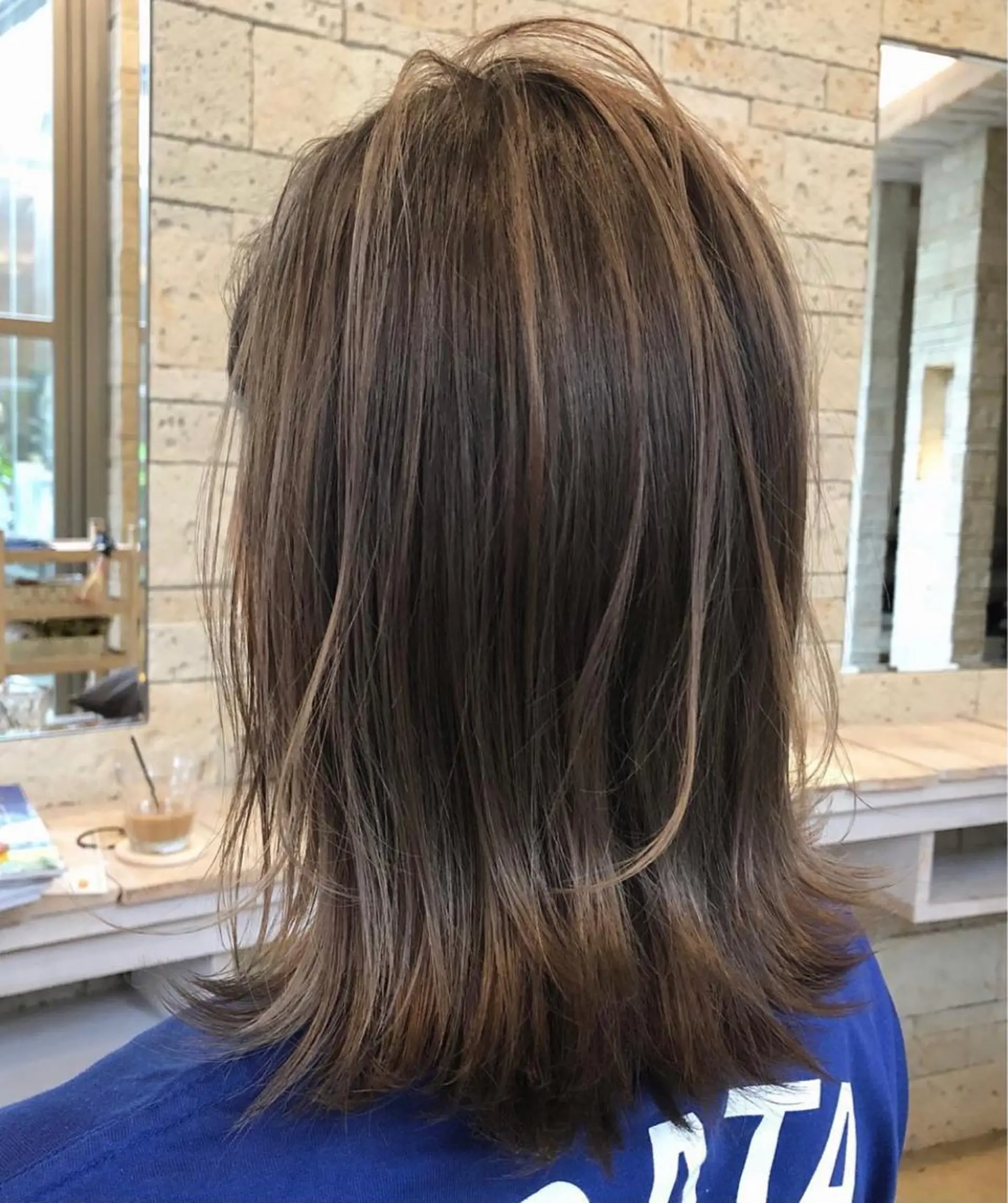 ミディアム 切りっぱなしボブ ボブ ヘアカラー 小塚 和眞のヘアスタイル