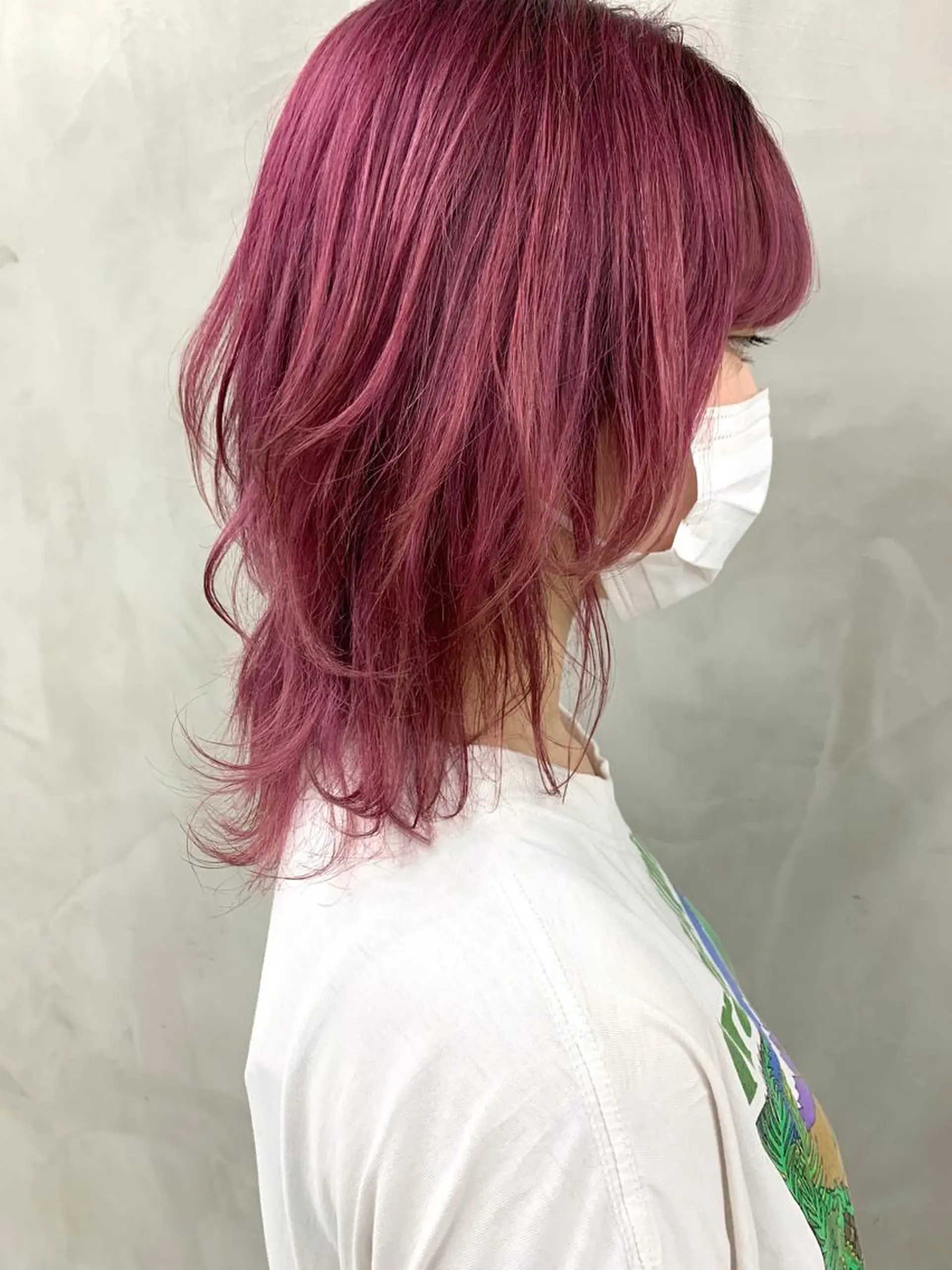 セミロング カラー ブームボックス所属・🐝ハイトーンカラー hachi🐝のヘアスタイル