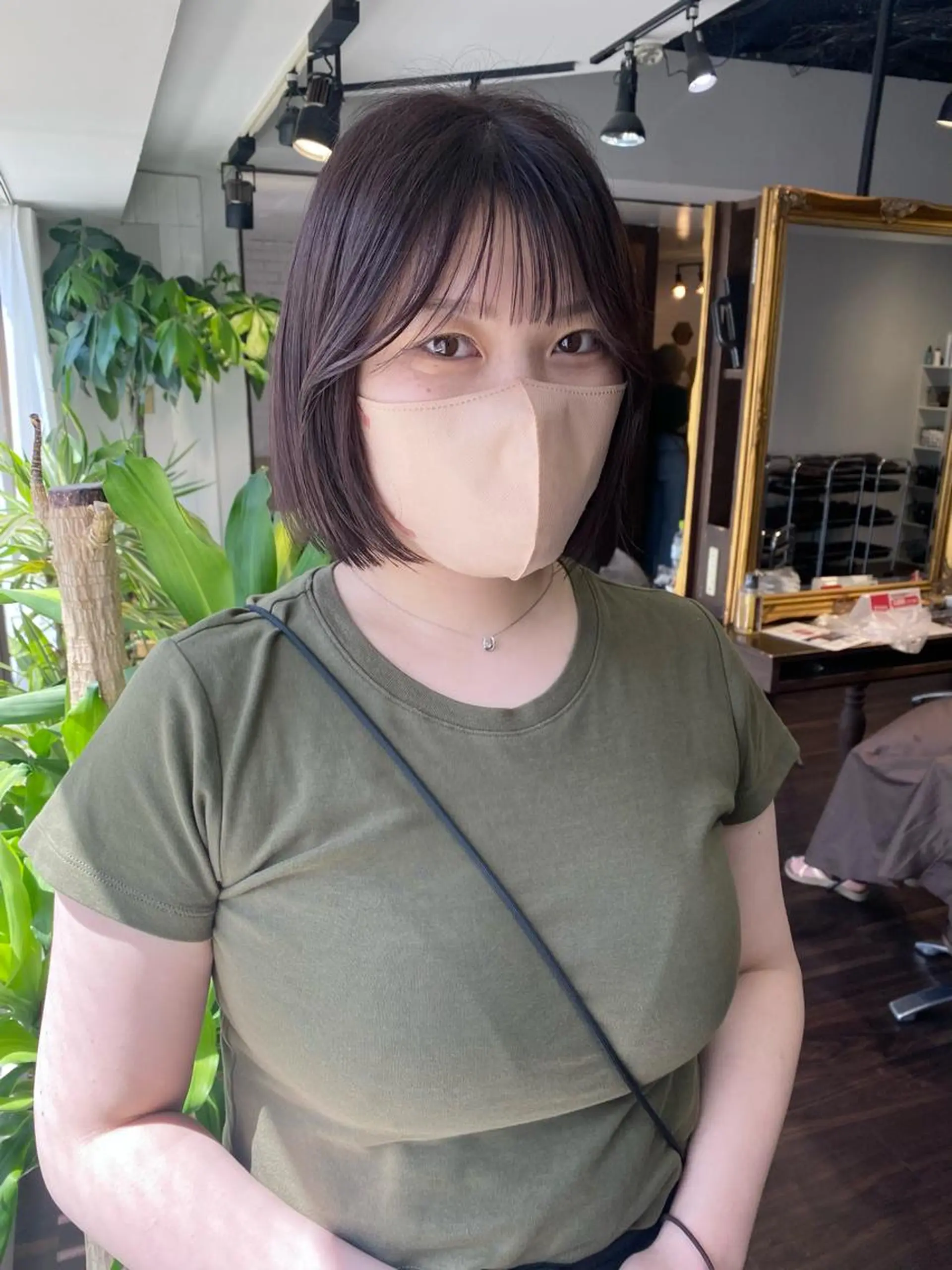 ミディアム カラー ヘアアレンジ ブリーチ ラベンダーカラー ブリーチなしカラー ボブ タンバルモリ カット ヘアカラー トリートメント 韓国ヘア×髪質 改善🇰🇷シオリのヘアスタイル