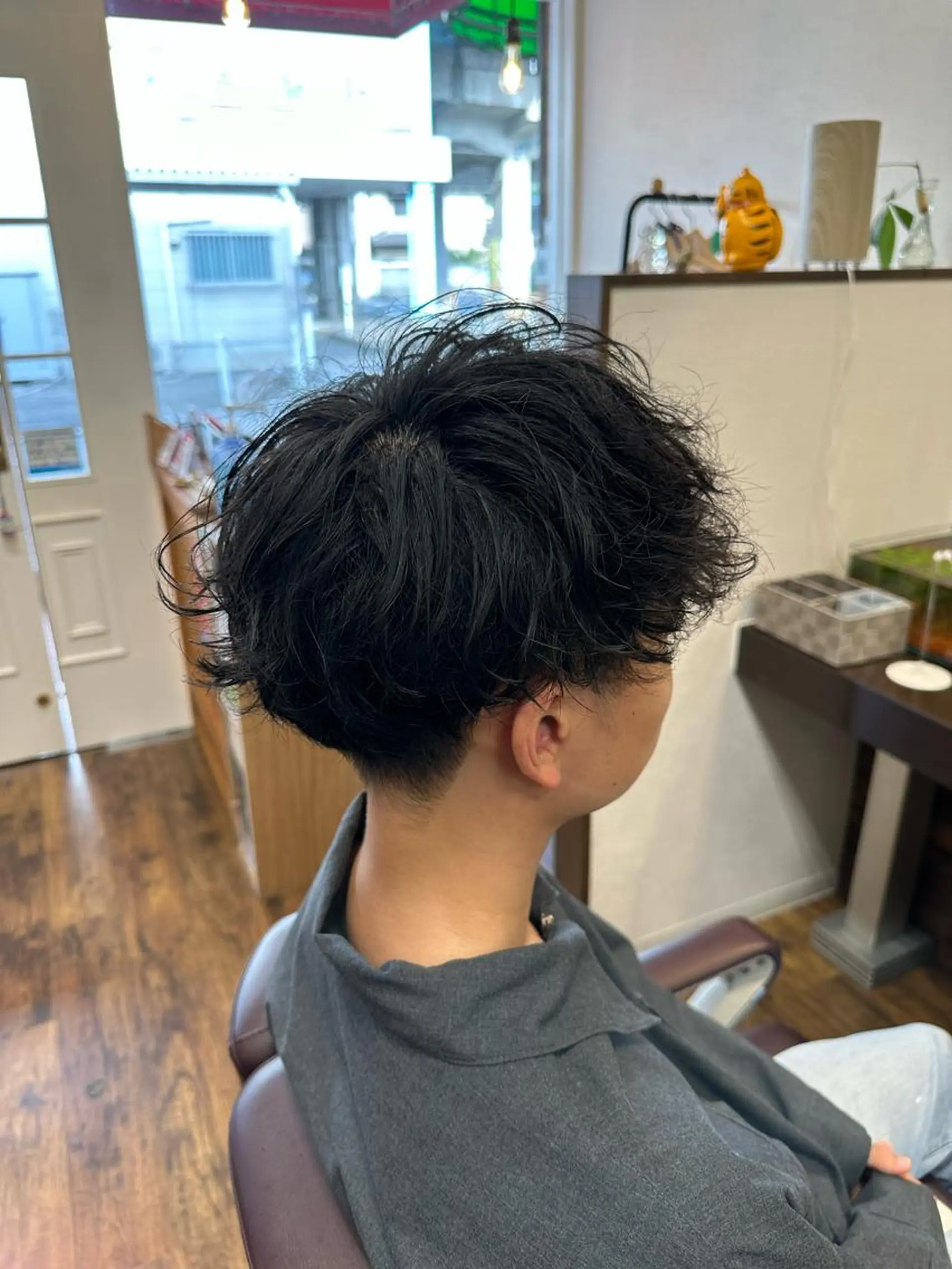 ショート パーマ メンズ clomus梅田茶屋町店所属・髪質改善特化美容師 酸性ストレート近藤俊のヘアスタイル