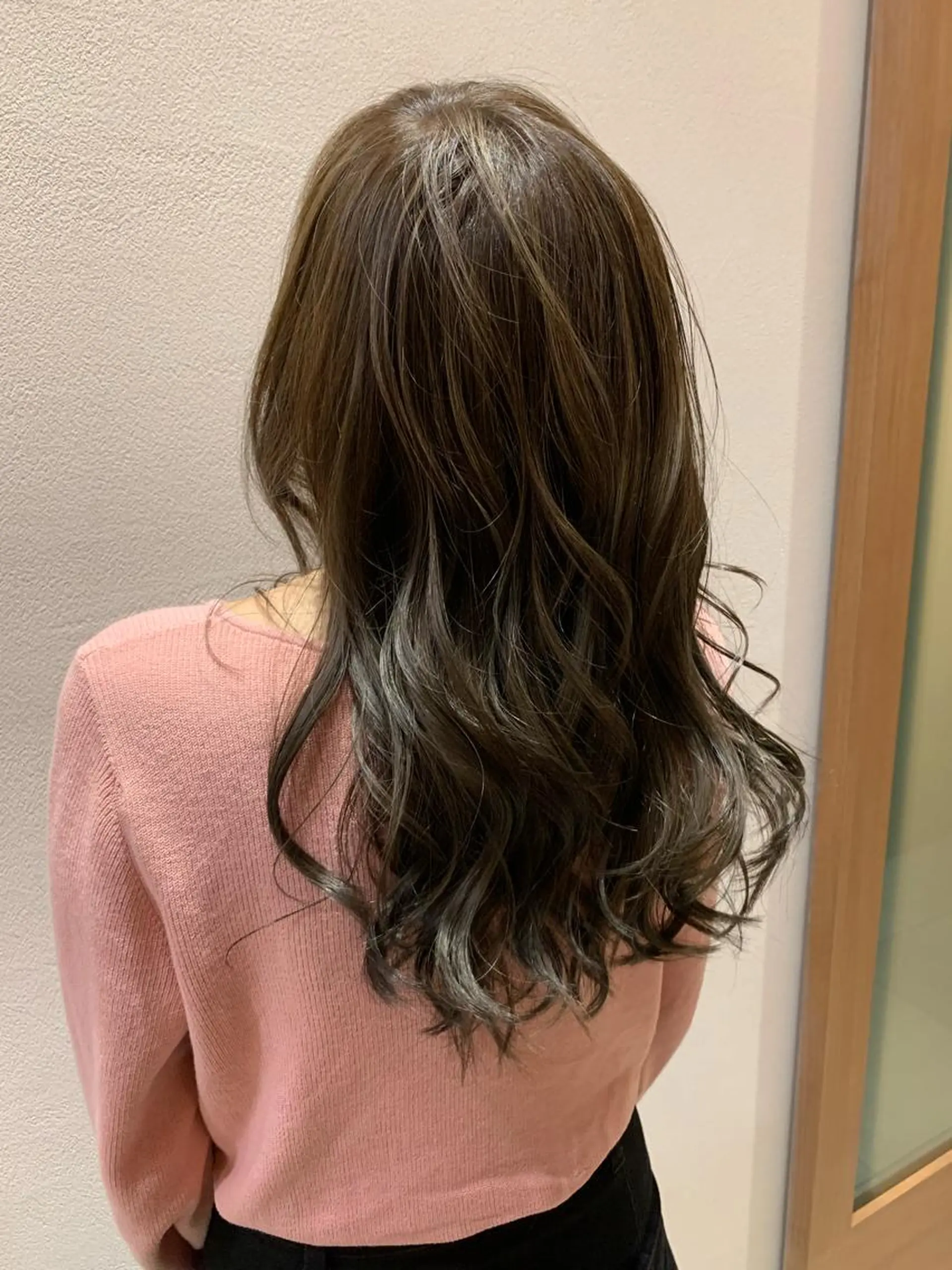 ロング カラー ヘアカラー hair salon en.所属・十佐近 裕翔のヘアスタイル