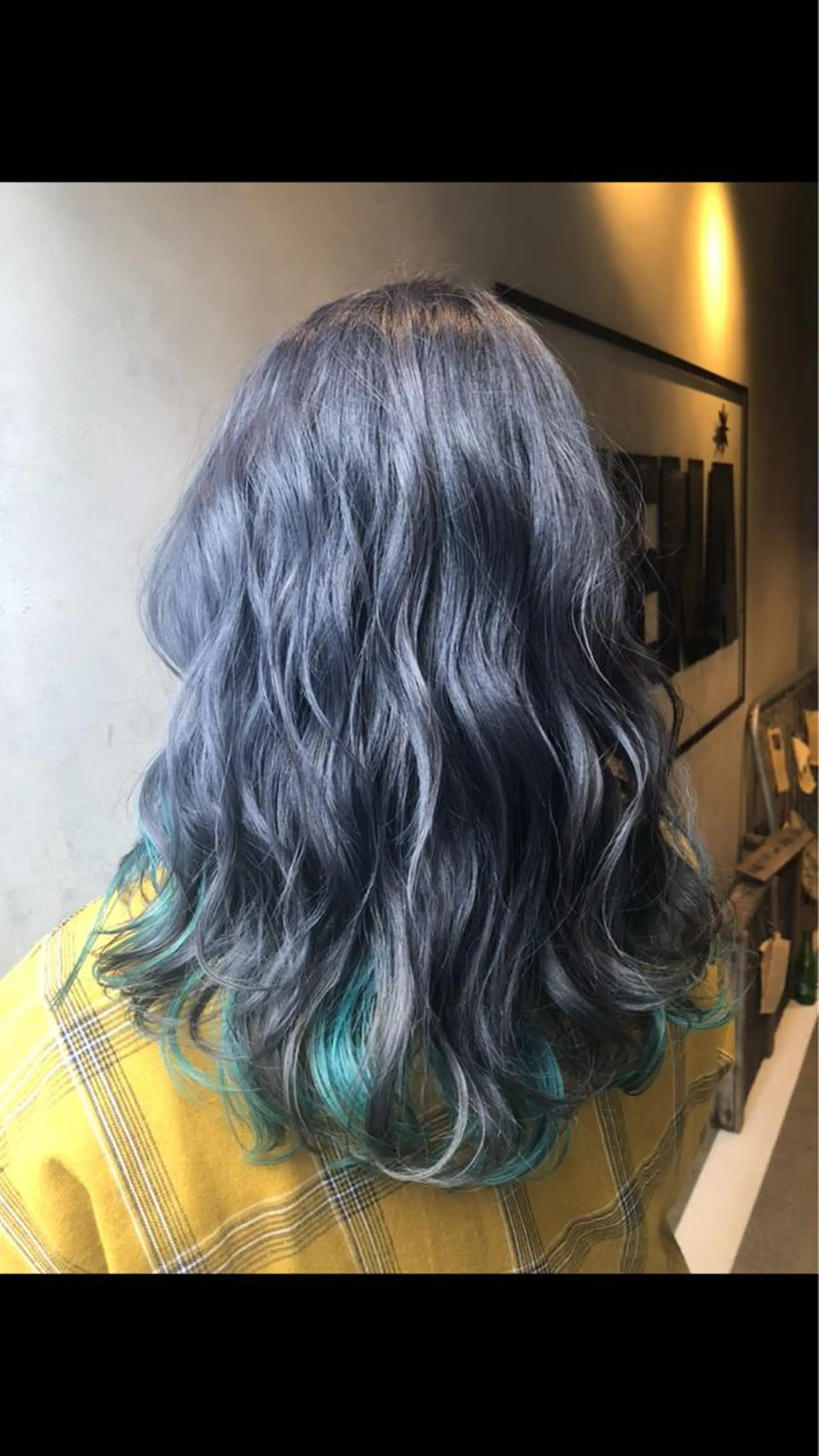 ロング カラー ブルーカラー MIYU💋💖 〈XENA渋谷本店〉のヘアスタイル
