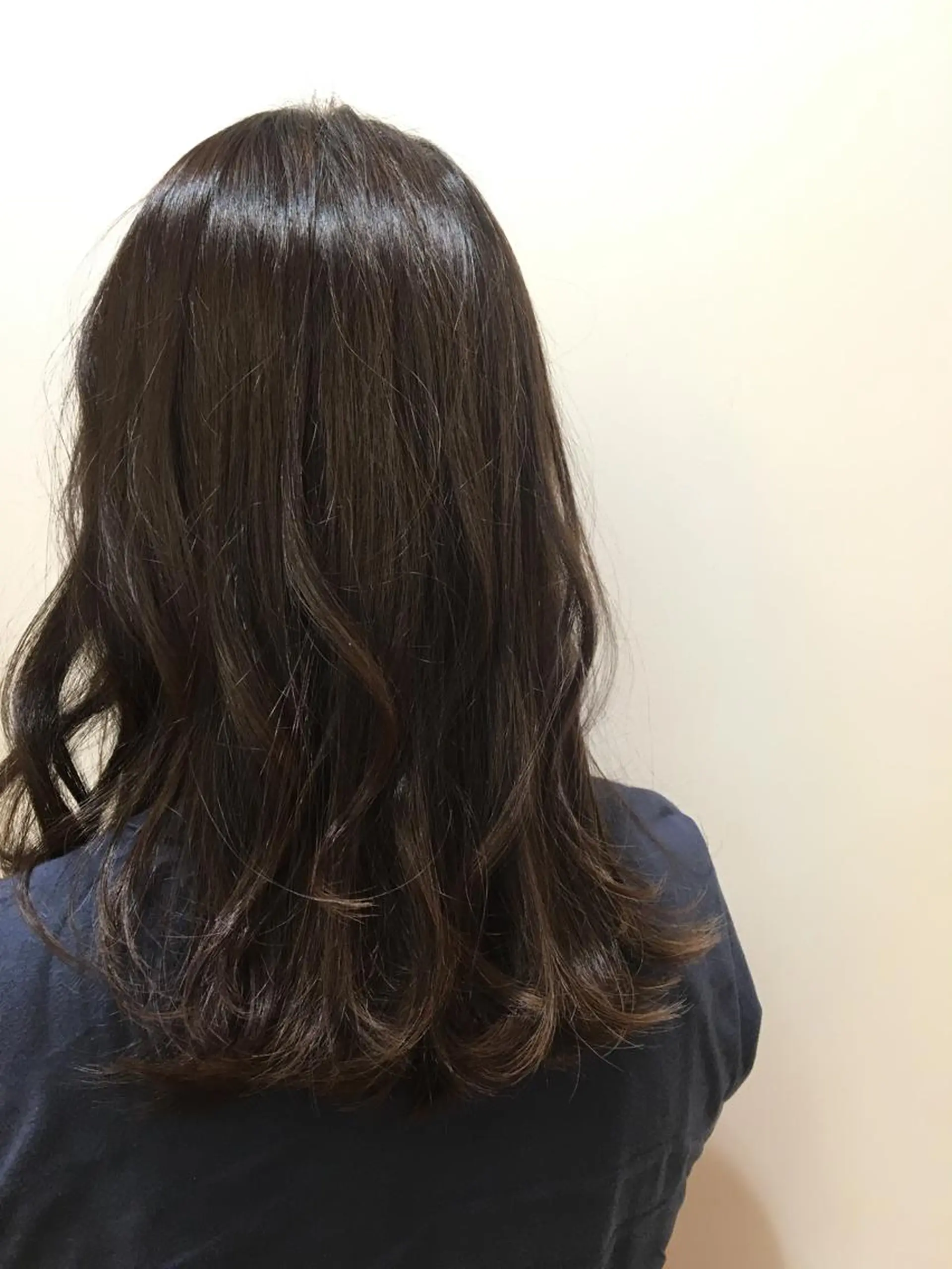 セミロング 丸山 亜加理のヘアスタイル