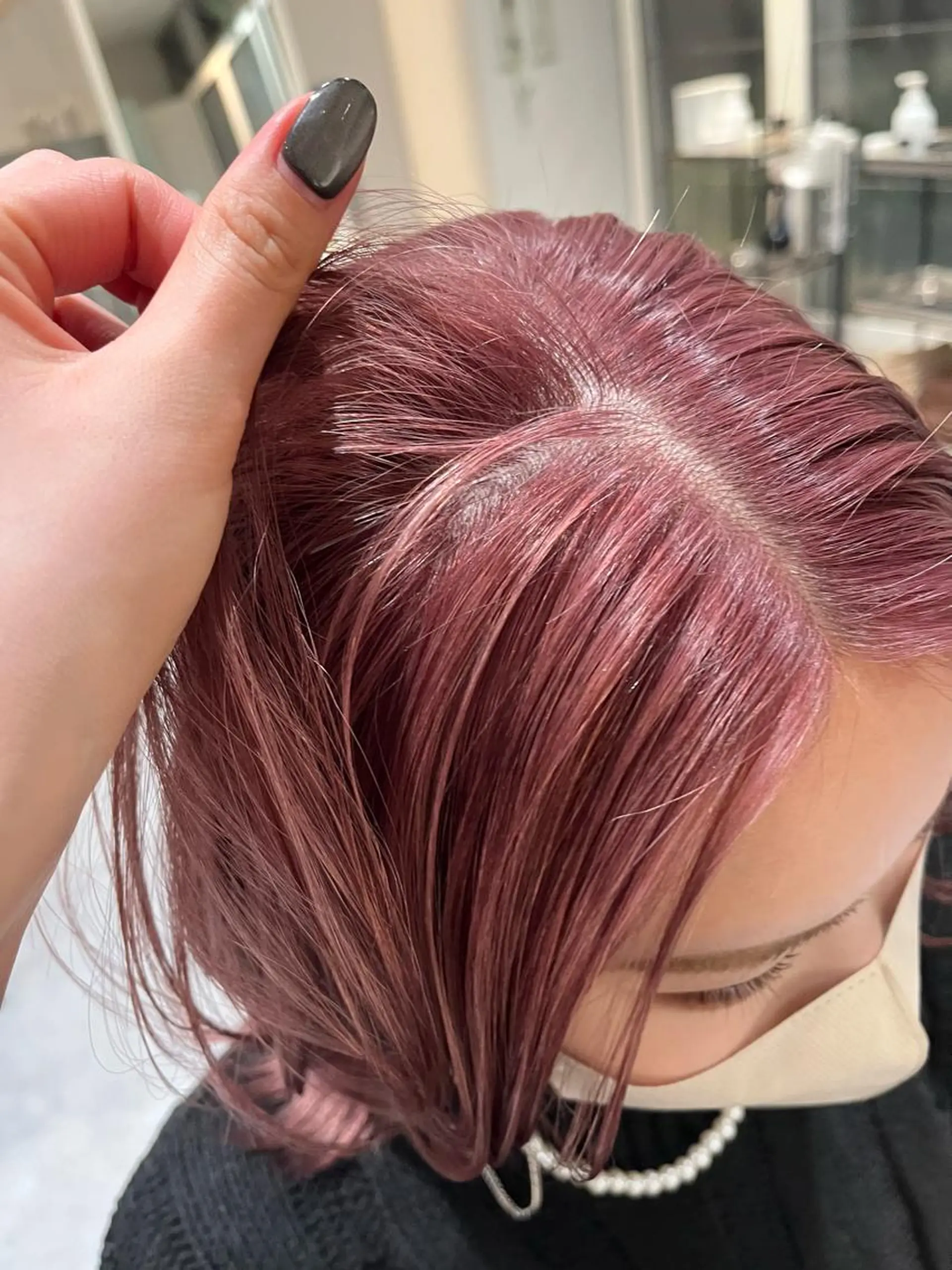 ミディアム ヘアカラー 飯田 愛結のヘアスタイル