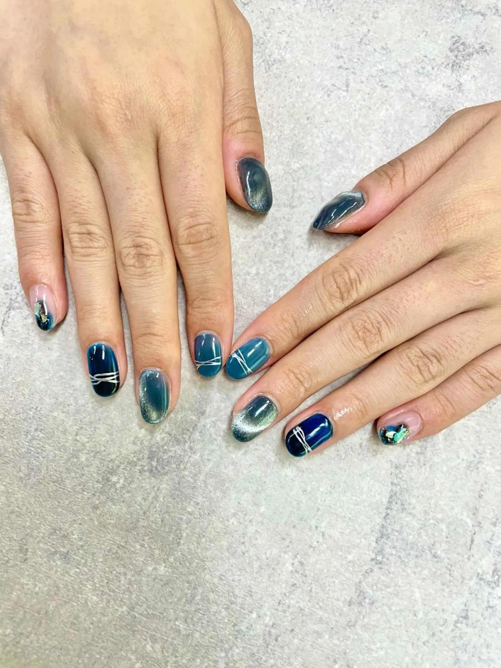 ネイル マグネットネイル ネイビー ニュアンスネイル FASTNAIL PLUS 新宿店のネイルデザイン