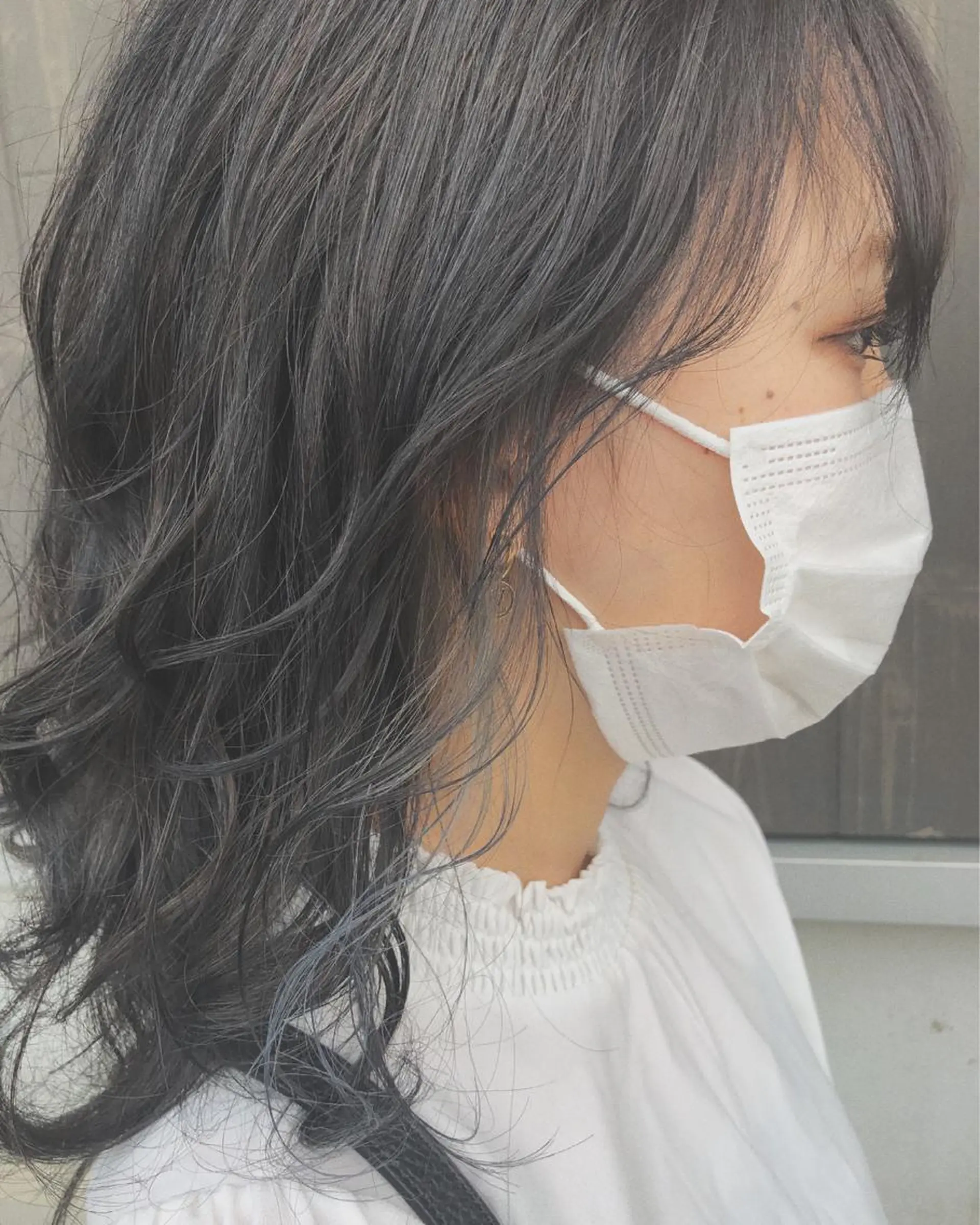 ミディアム カラー イヤリングカラー ハイライトカラー インナーカラー ハイライト カット ヘアカラー トリートメント umi所属・NAKAGAWA YUICHIのヘアスタイル