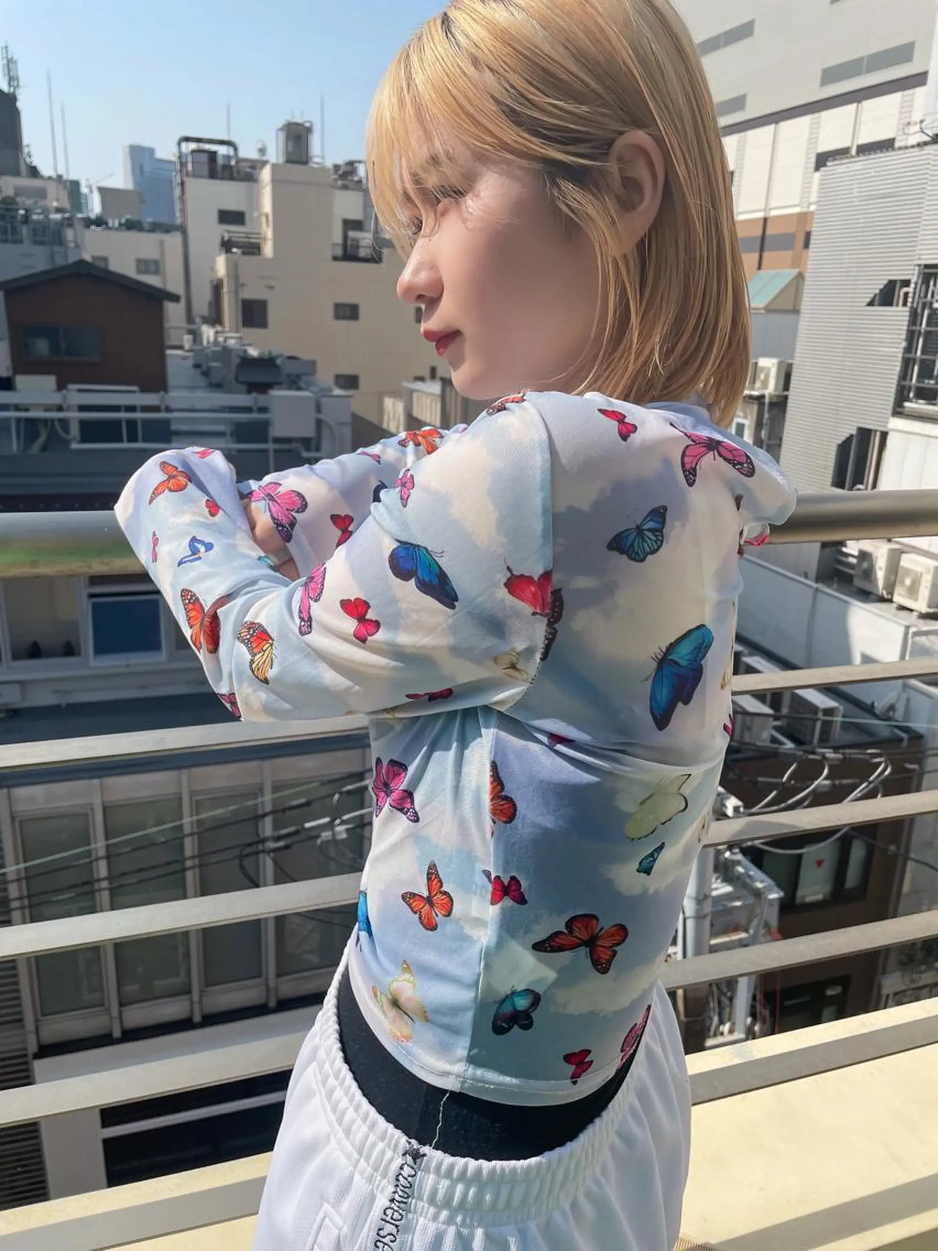 ミディアム オカモト ミユウのヘアスタイル