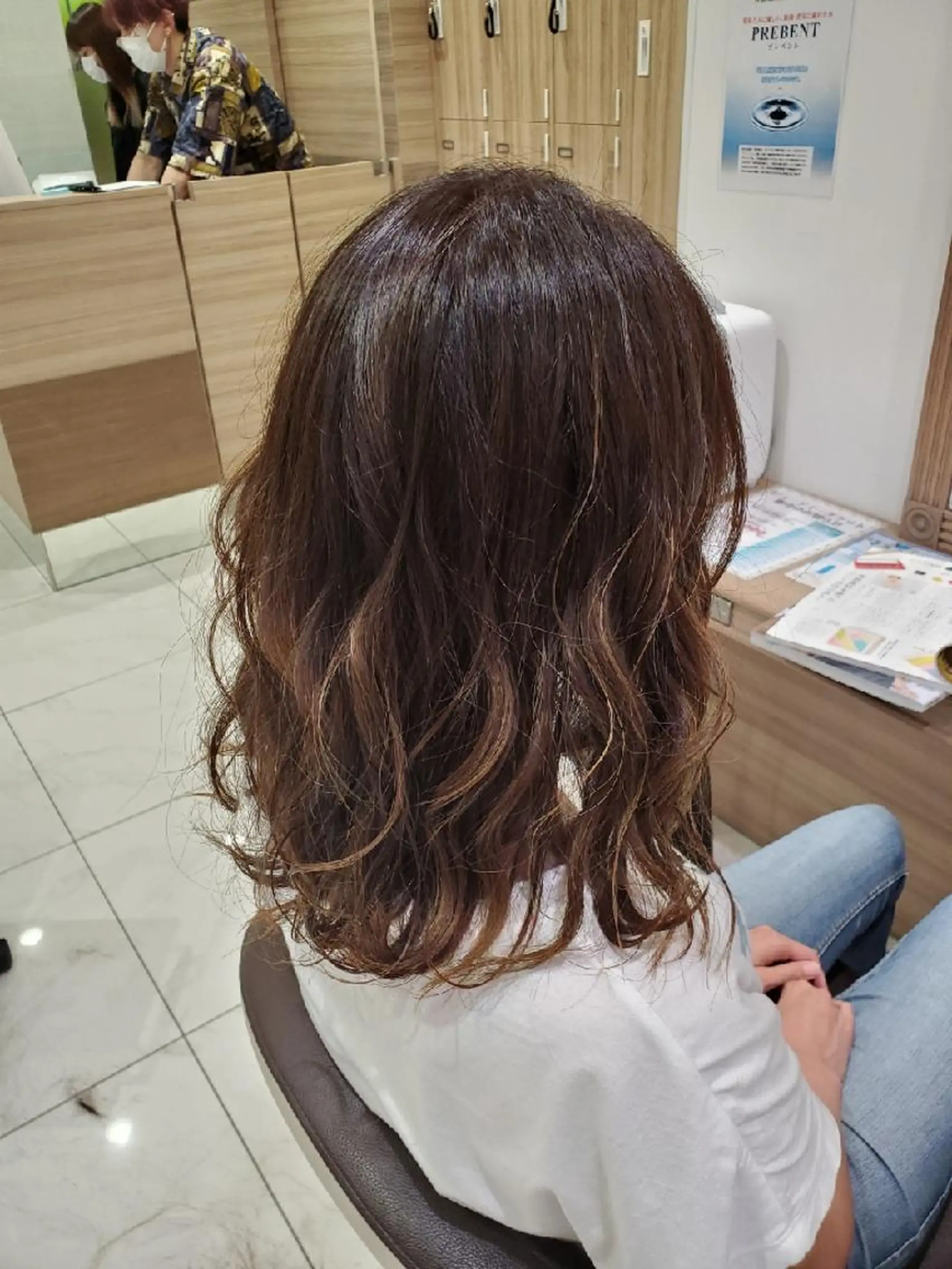 ミディアム カラー アッシュ ベージュカラー イルミナカラー 中村 和貴のヘアスタイル