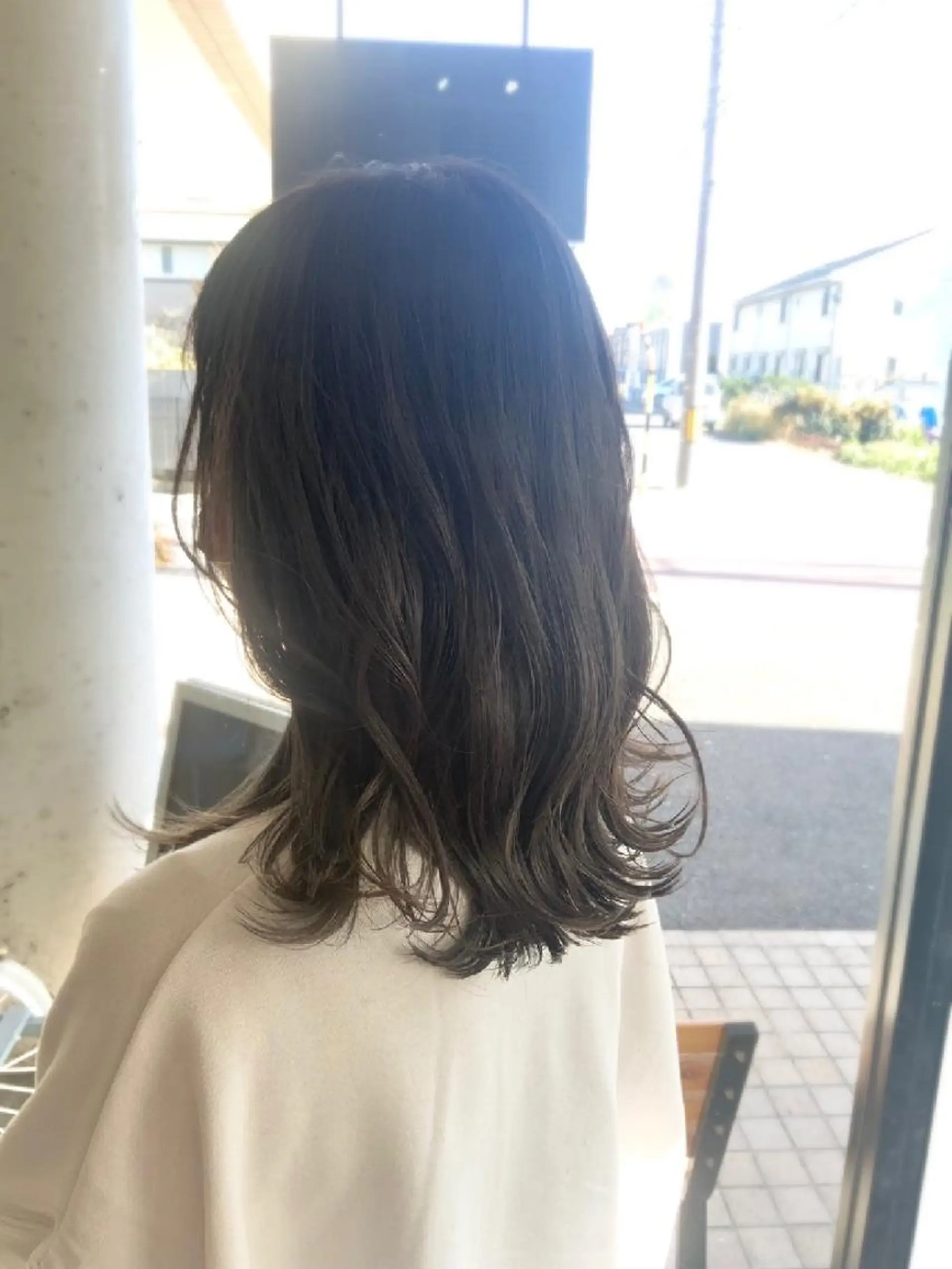カラー ミディアム グレージュ カット ヘアカラー 堀 望美のヘアスタイル
