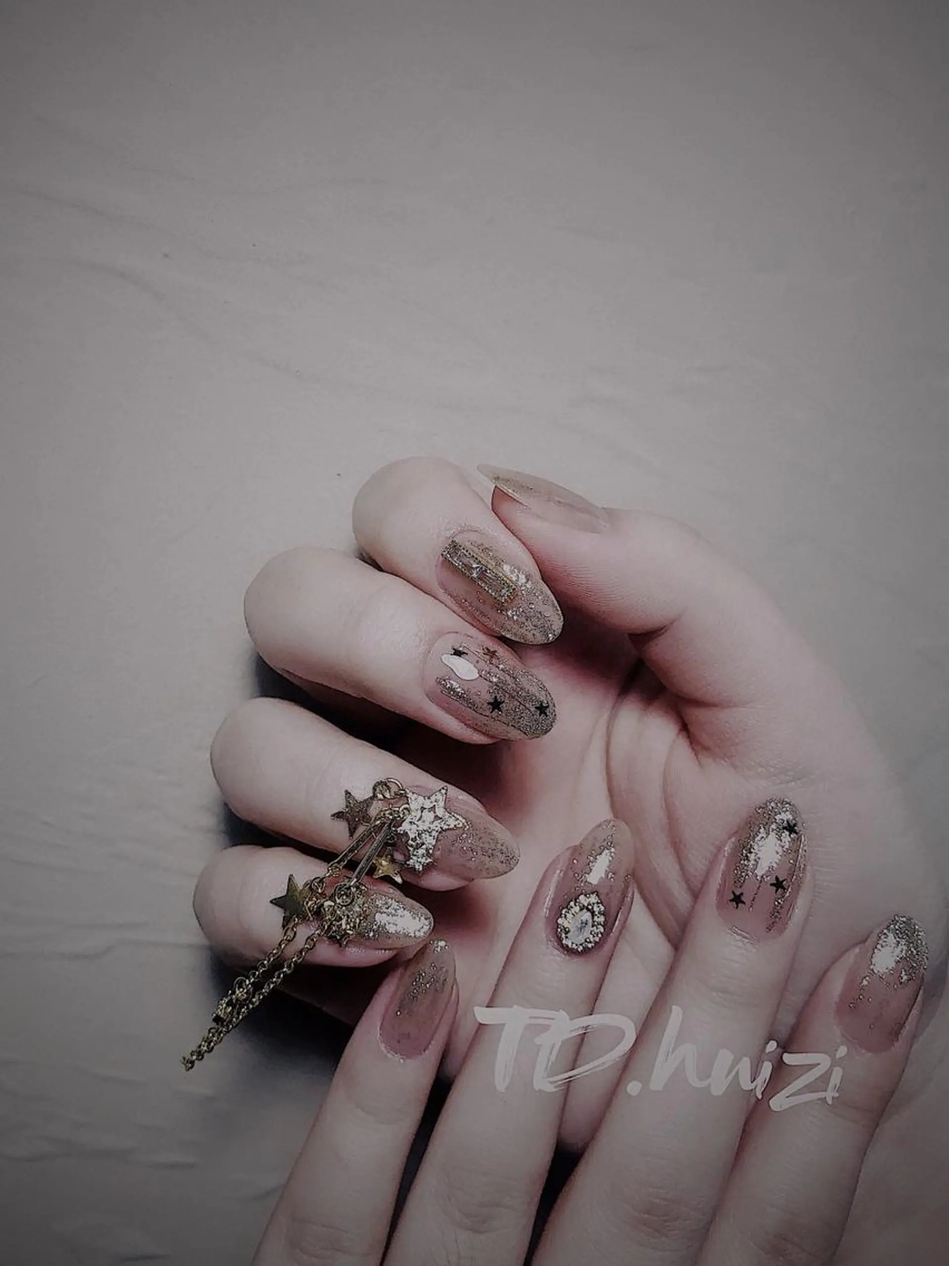 ミディアム めぐみのネイルサロン 惠のネイルデザイン