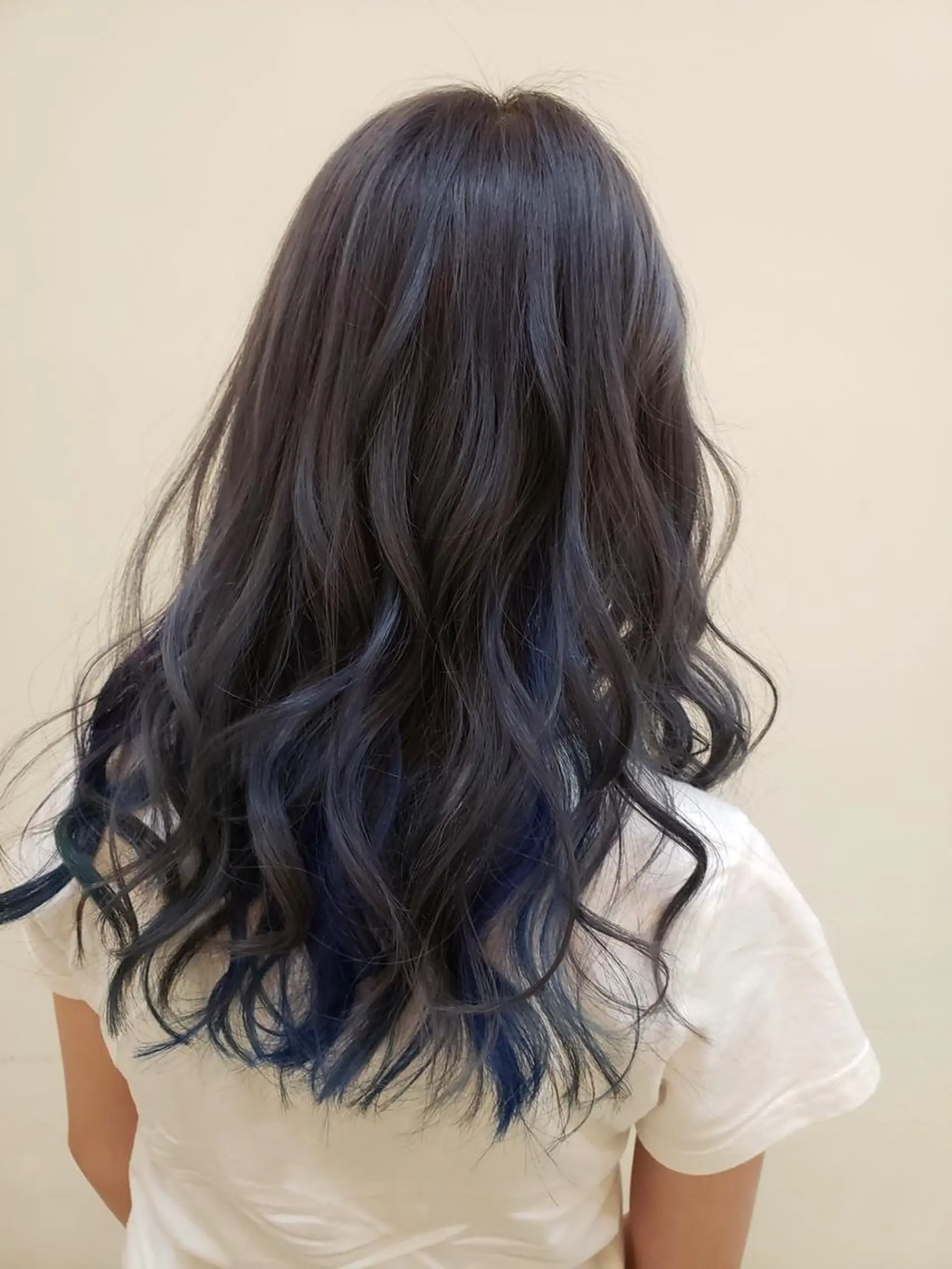 ロング カラー 透明感カラー 田中 有乃のヘアスタイル