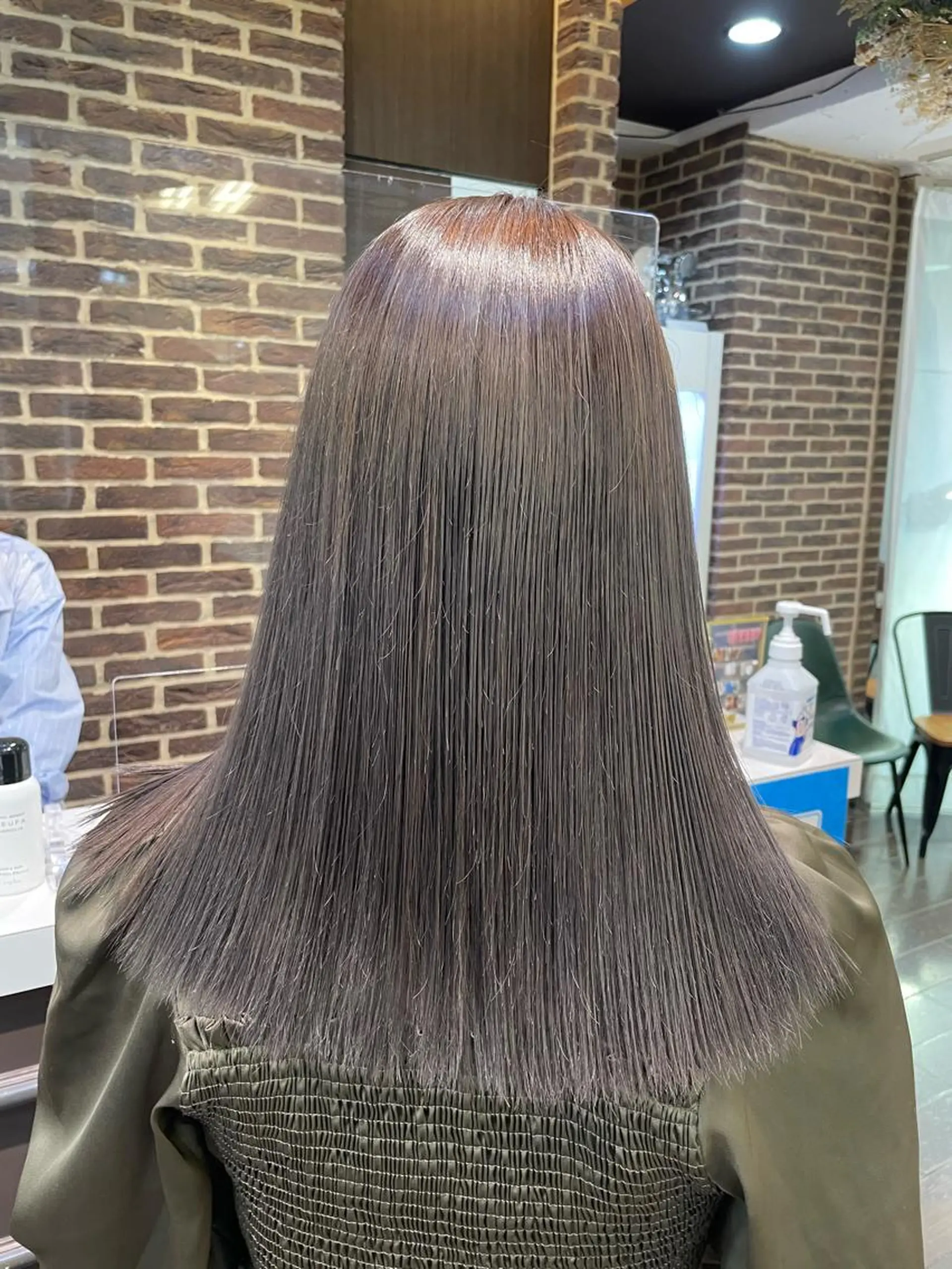 セミロング カラー 個性派ネイル 🌼 ハルカ ♡のマツエク・マツパデザイン