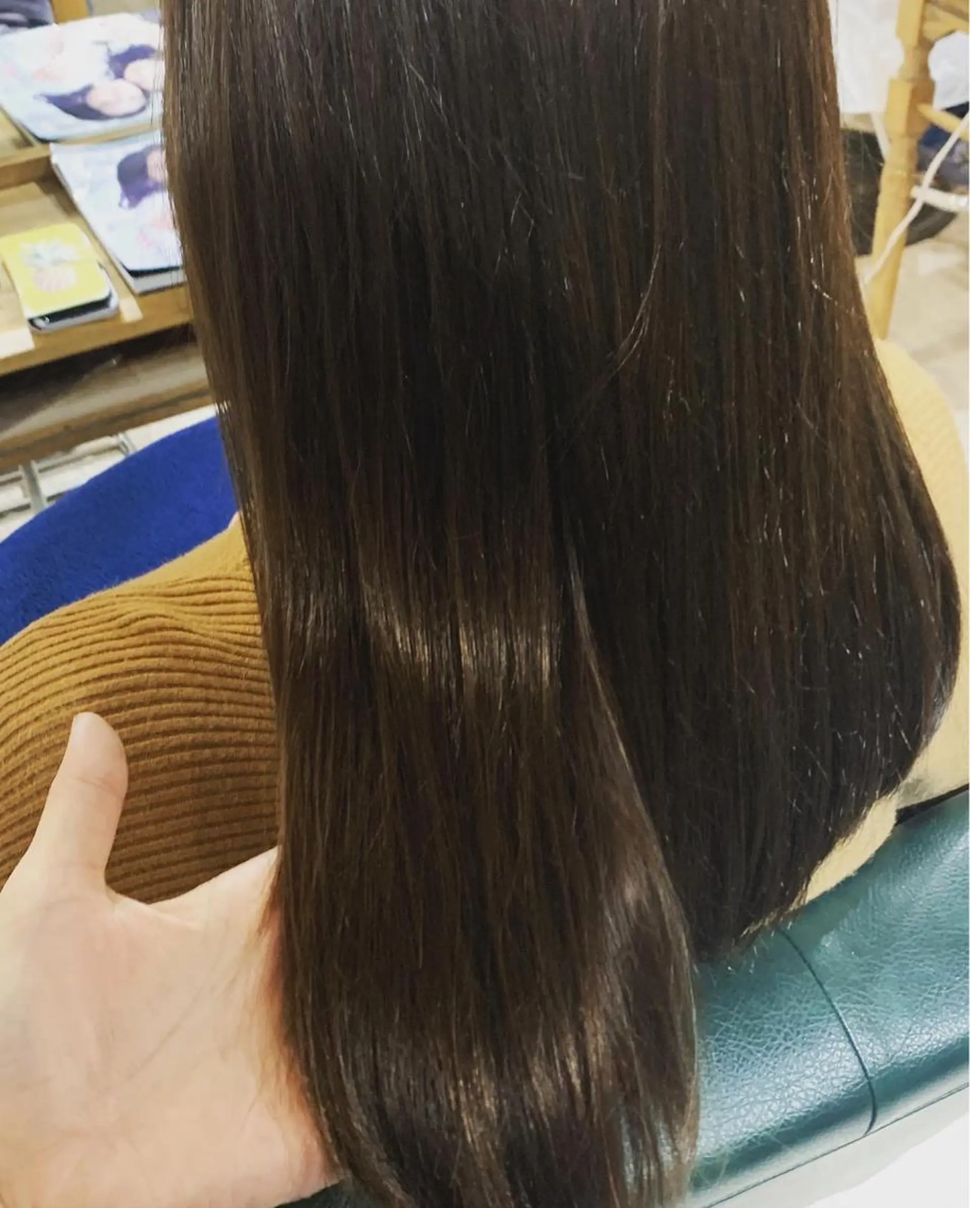 ロング カラー 碓井 美雪のヘアスタイル