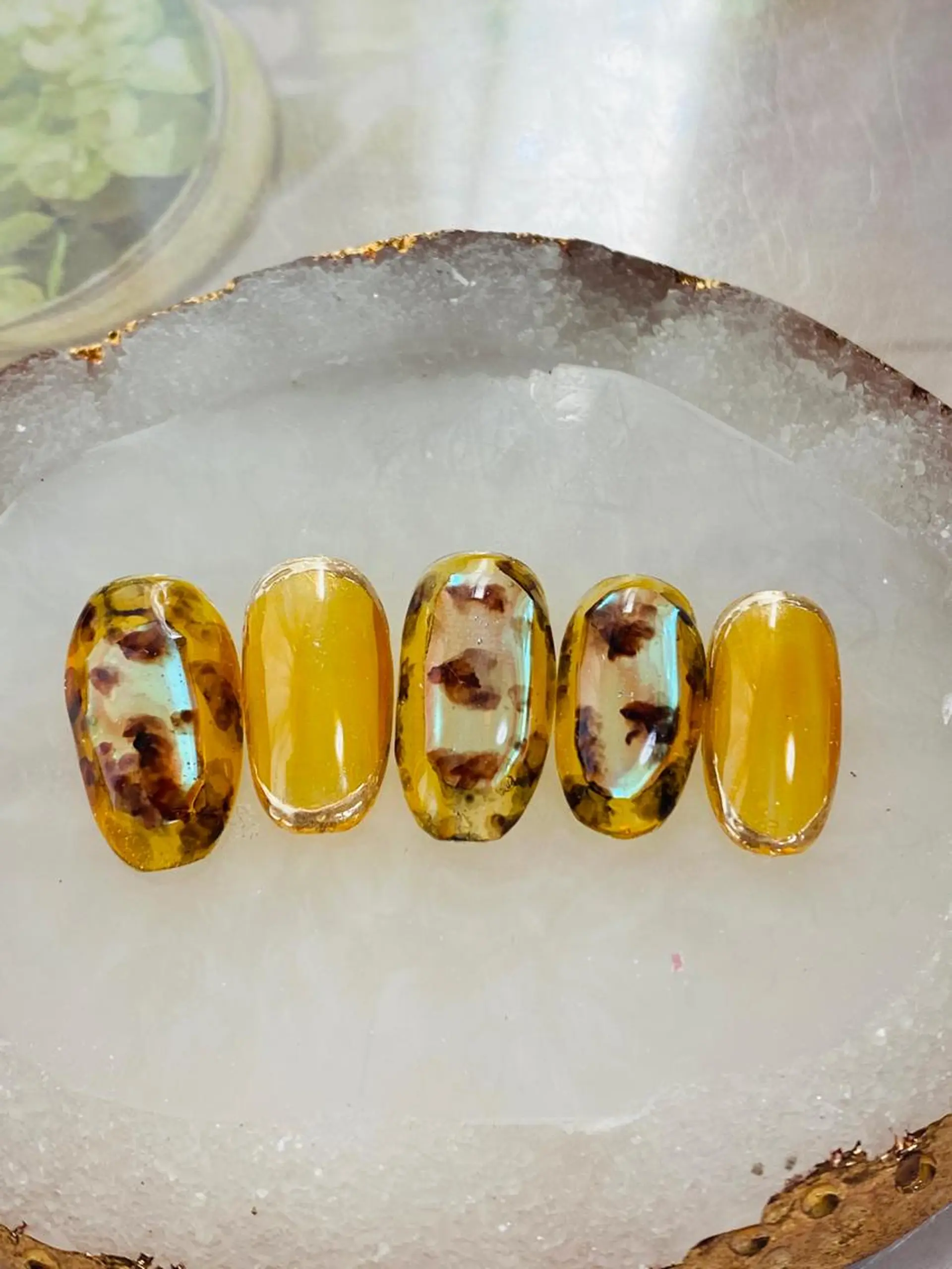 ネイル 氷ネイル・うるうるネイル 自宅ネイルサロン ♦️nuance♦️のネイルデザイン