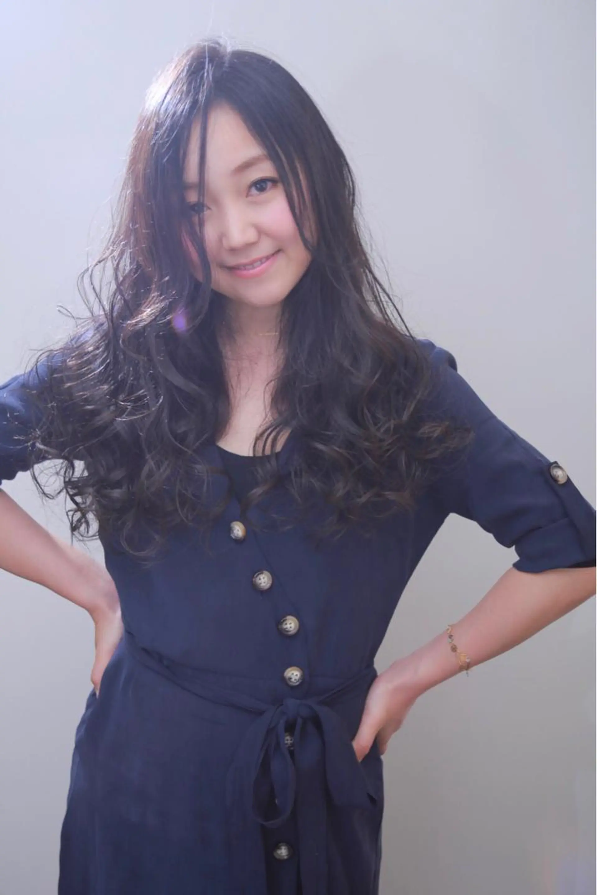 ロング 伊藤 裕貴のヘアスタイル