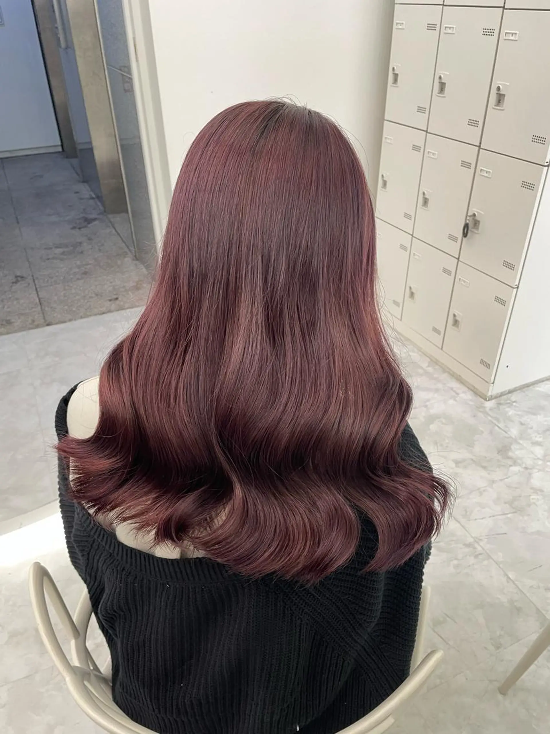 ロング レッドブラウン 🤍上質艶ワンホン ヘアMAYU🤍のヘアスタイル