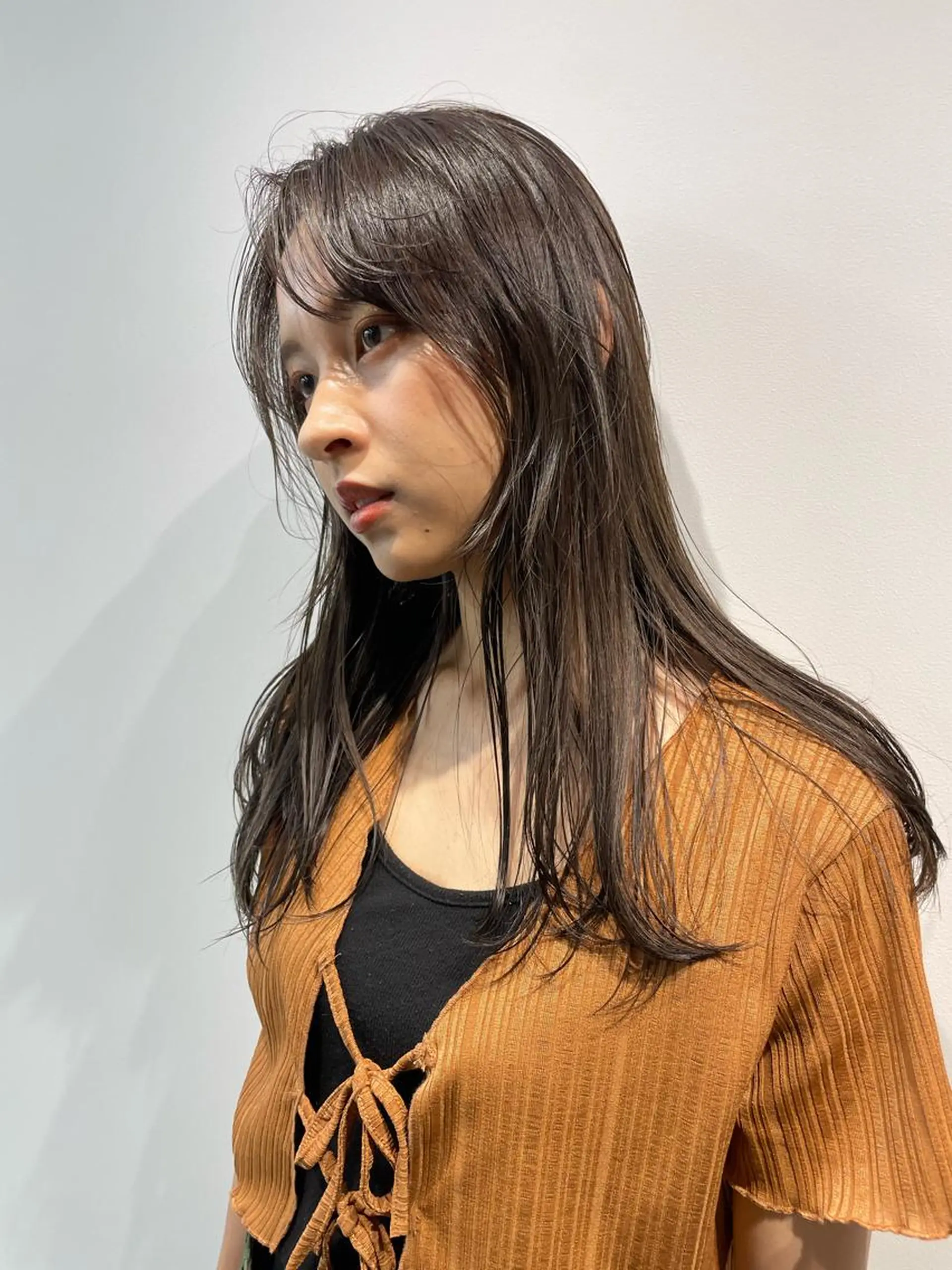 セミロング カラー グレージュ イルミナカラー sica所属・スタイル撮影 モデル募集momoのヘアスタイル