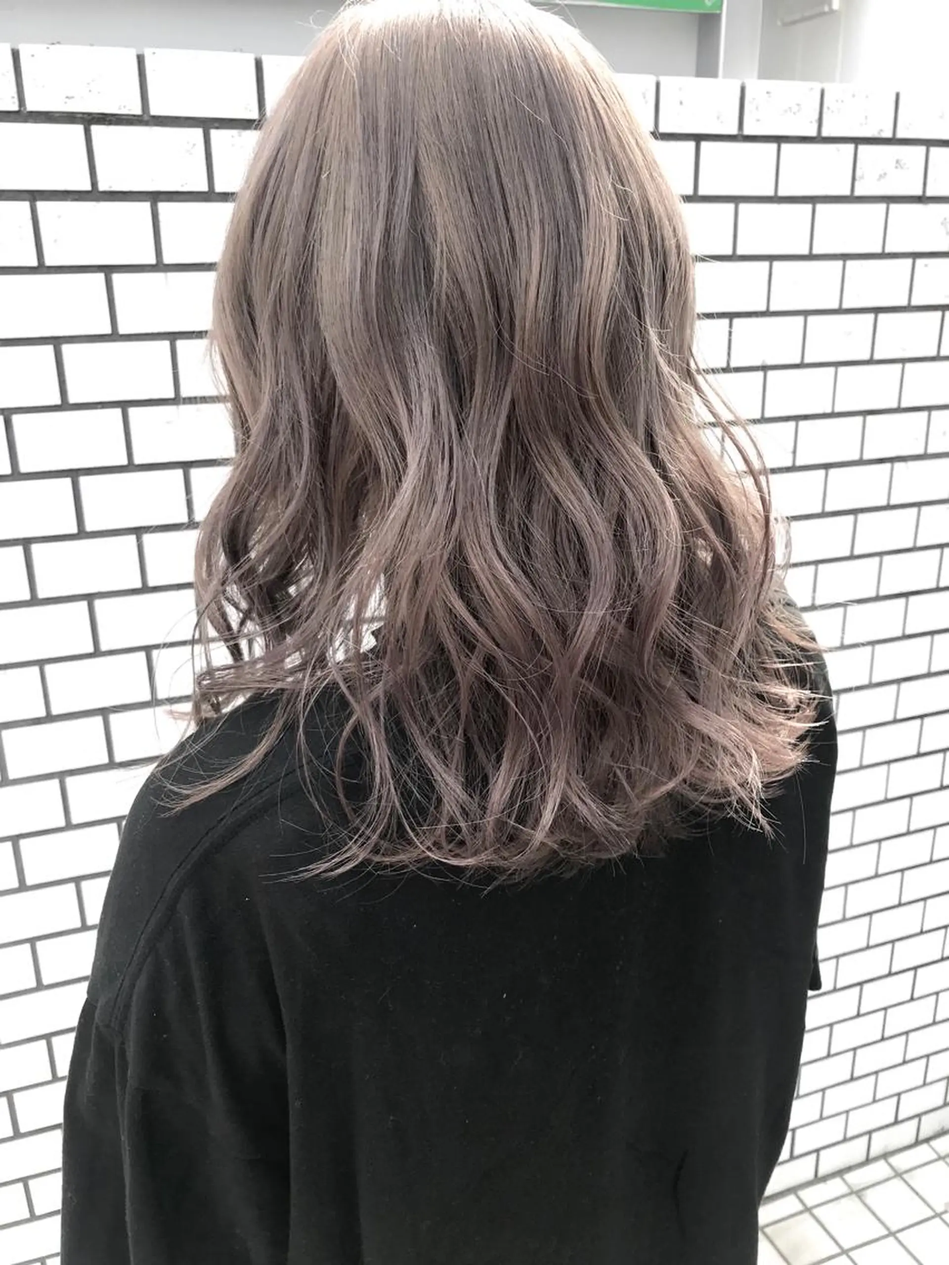 ミディアム カラー ベージュカラー ミルクティーベージュ 映える顔周りカット ♥️韓国ヘア"ちぇるのヘアスタイル