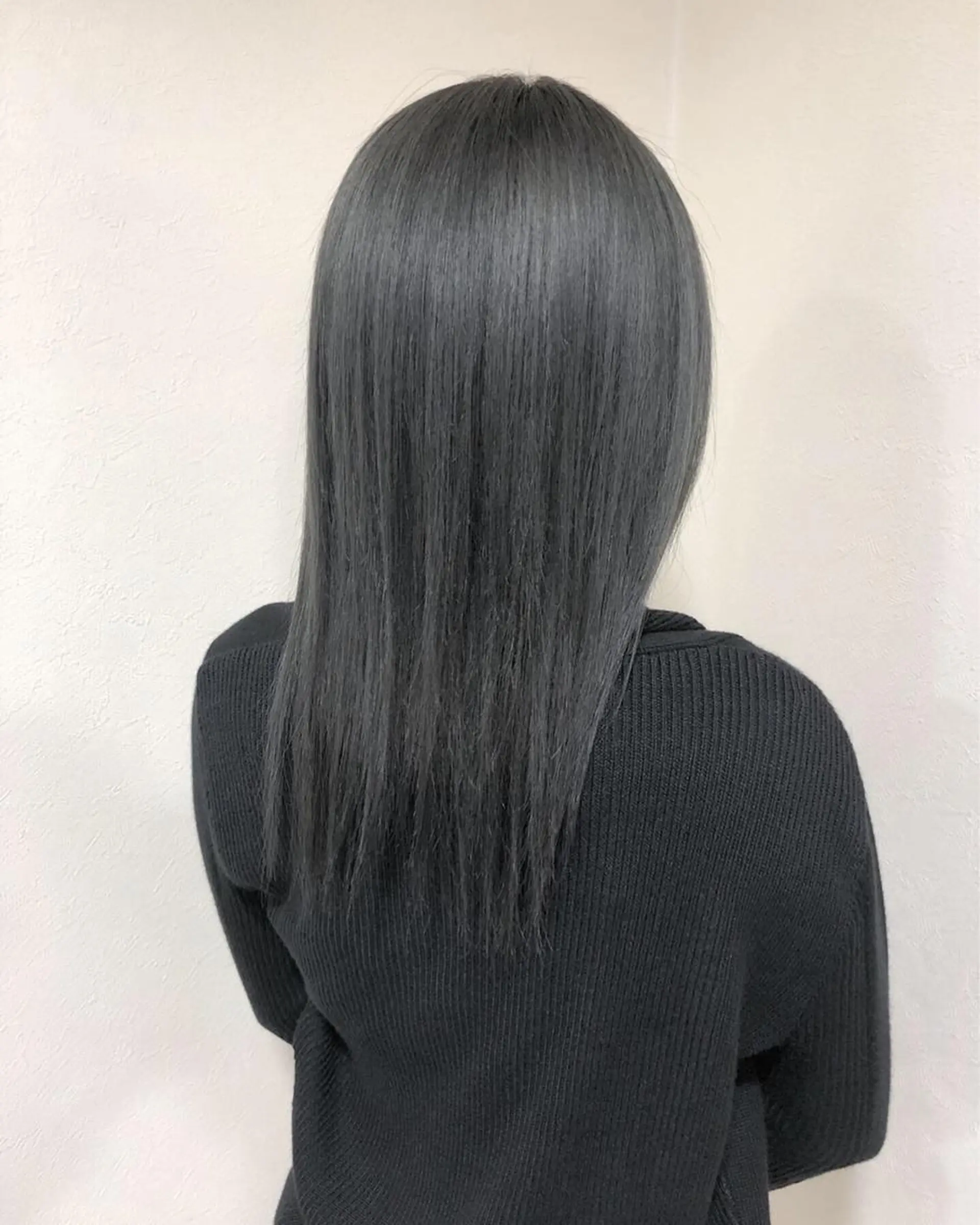 セミロング ヤマグチ ヒカルのヘアスタイル