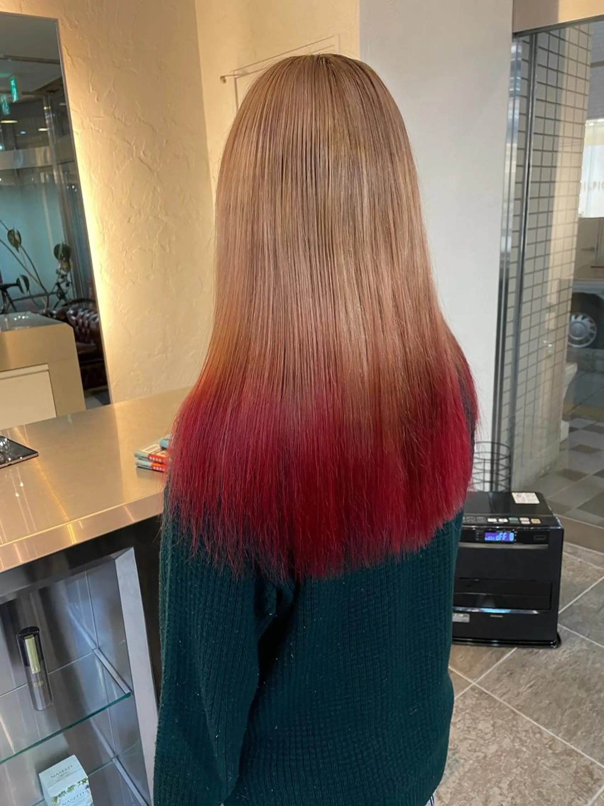 ロング キノシタ ナオユキのヘアスタイル