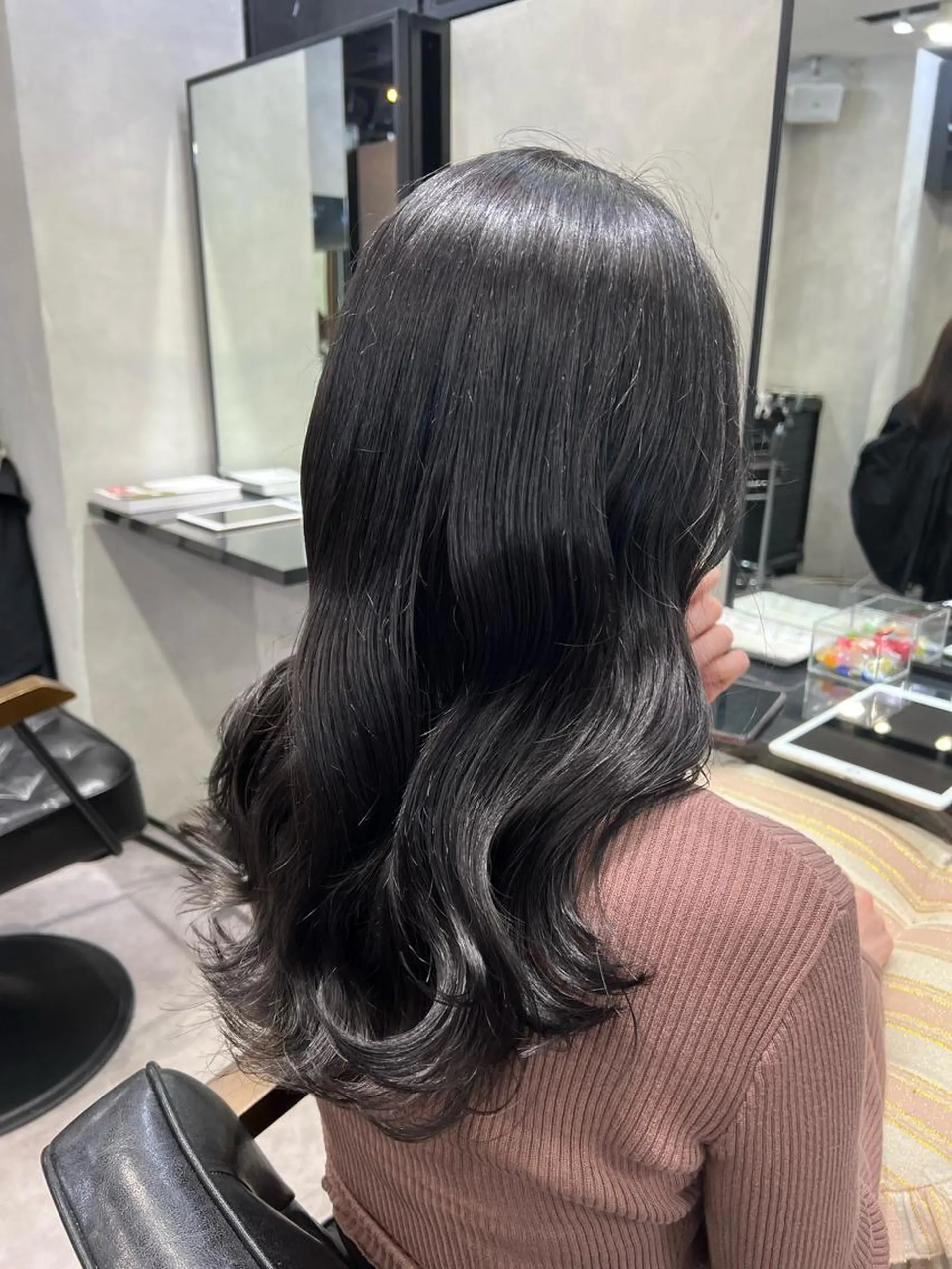 ロング カラー ヘアアレンジ SALOWIN Frente店所属・個室で似合わせ好印象 🧡外山弥千代のヘアスタイル