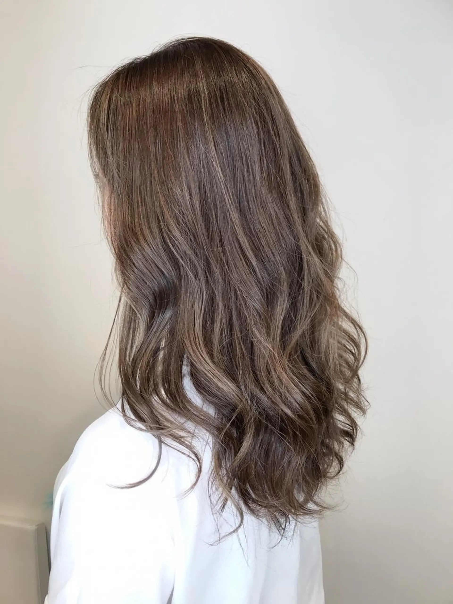 ミディアム カラー ハイライトカラー イルミナカラー ハイライト カット ヘアカラー ハイライト/髪質改善 ✂️十河祐輝のヘアスタイル