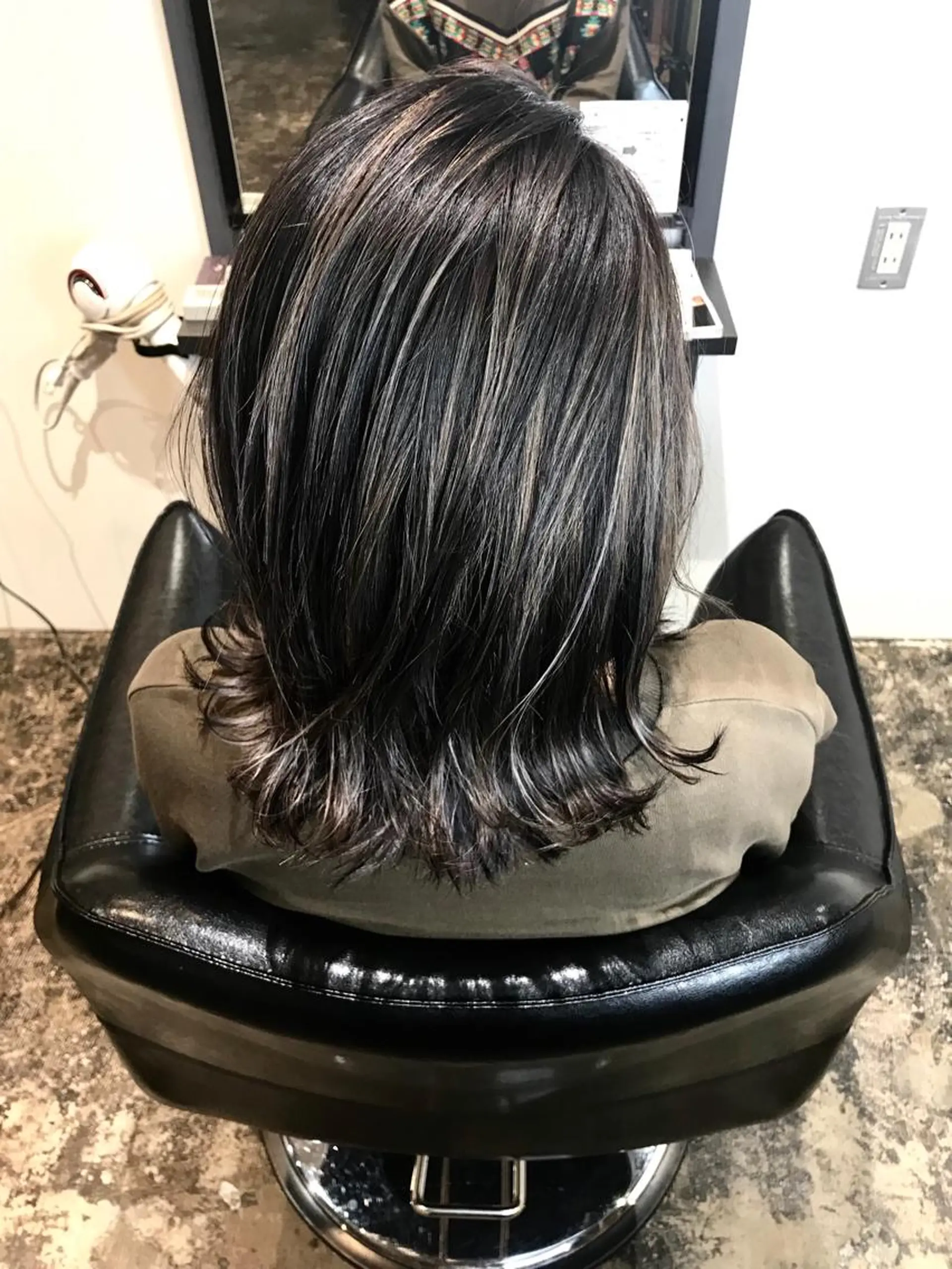 ショート カラー Neale. yumiのヘアスタイル