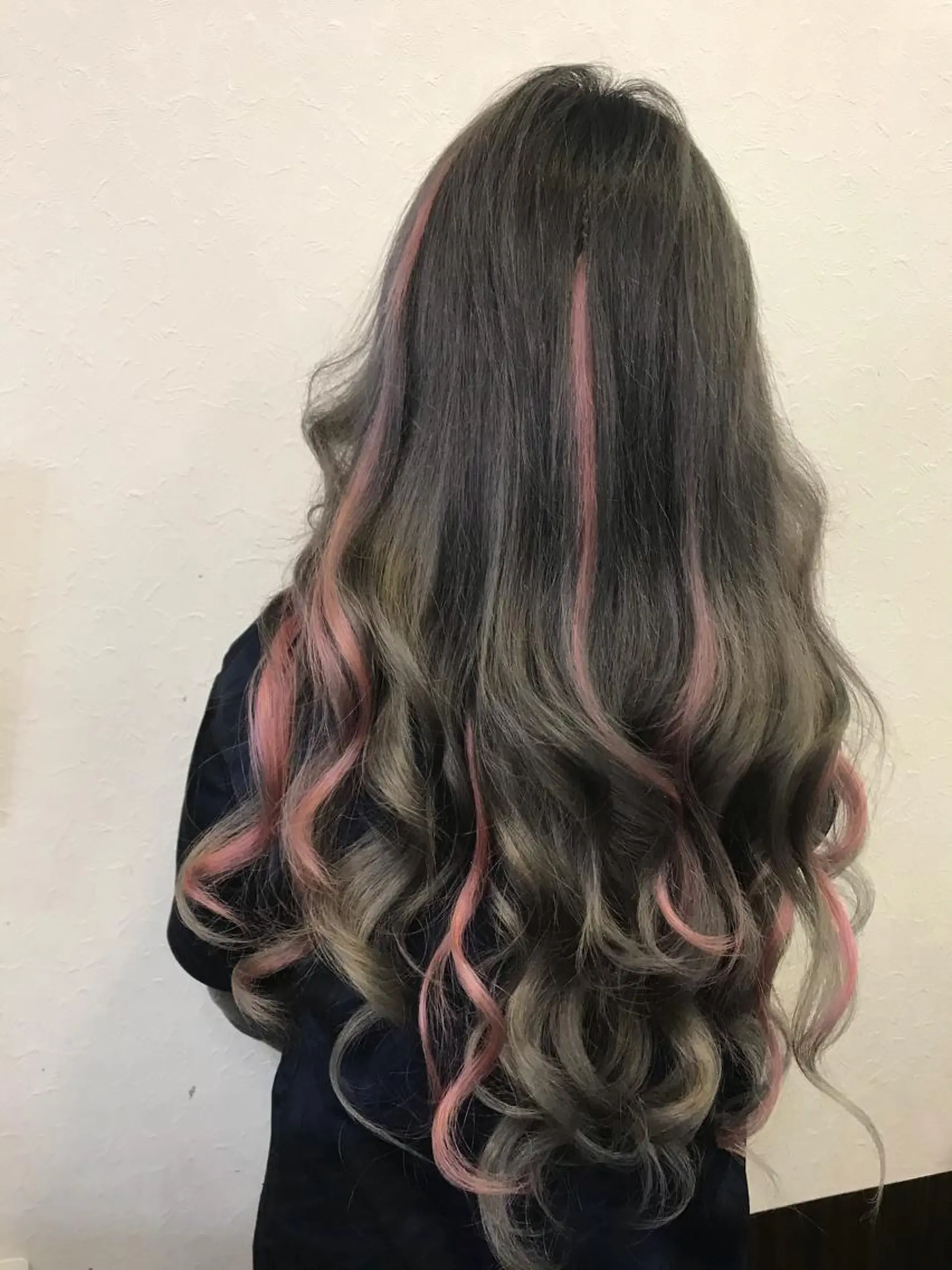 ロング カラー 編み込みエクステ ダブルカラー ピンクカラー エクステ ていねい技術No.1 🌈諏訪 健太のヘアスタイル