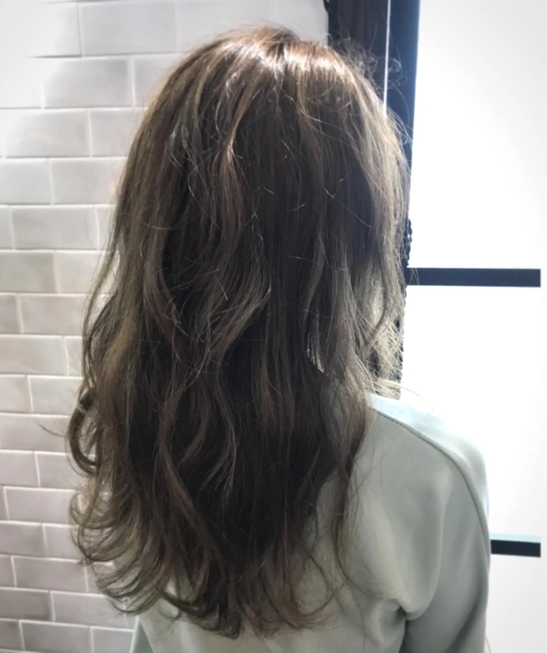 ロング siun.シウン　京都駅前所属・木下 旬起のヘアスタイル