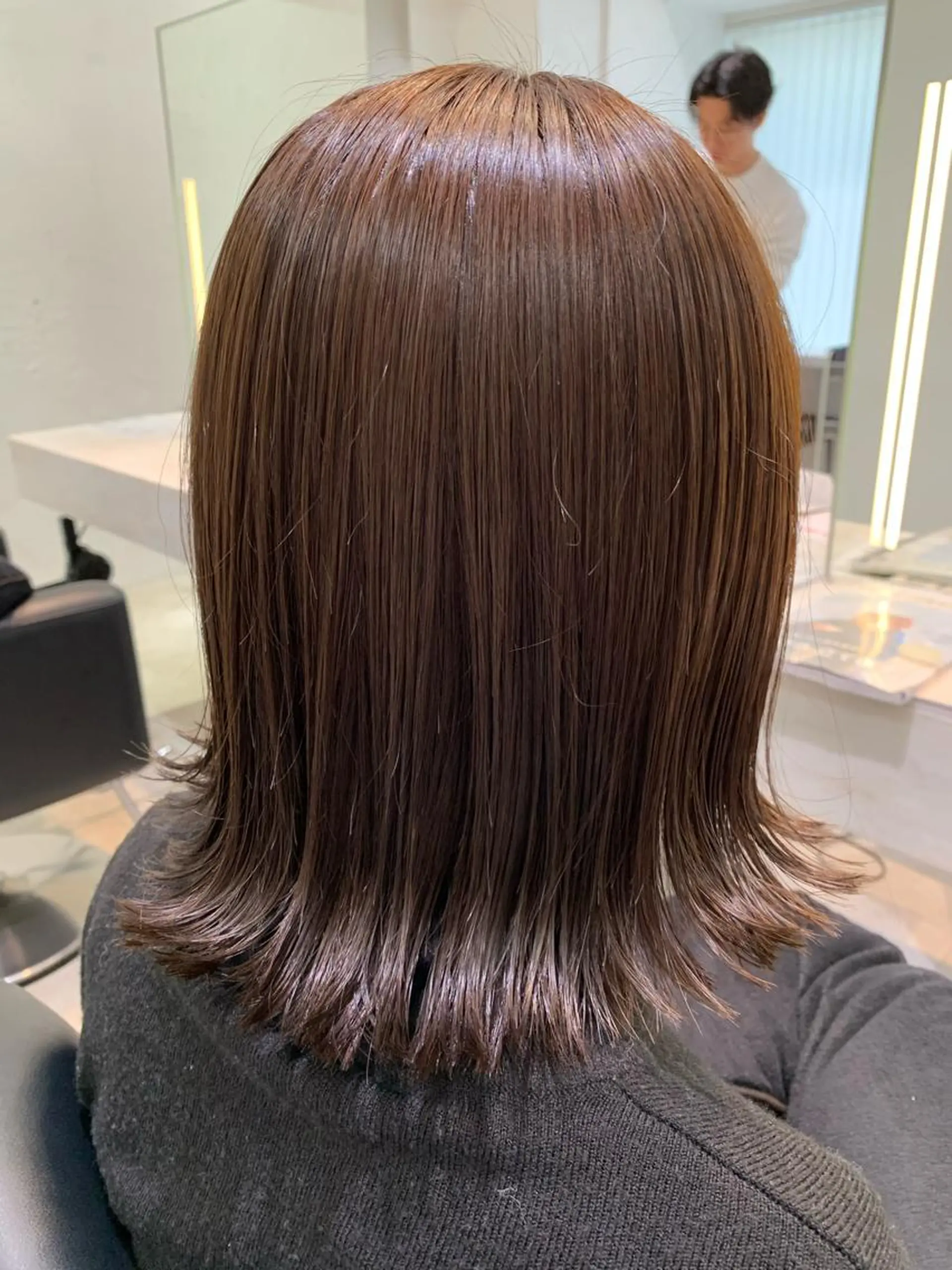 ミディアム カラー パーマ カット トリートメント 韓国ヘア🇰🇷/ レイヤーカット✂︎のヘアスタイル