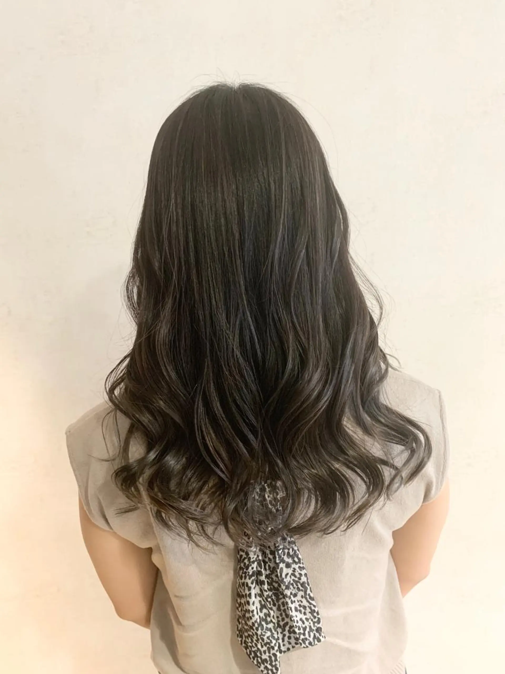 ロング J所属・市村 正義のヘアスタイル