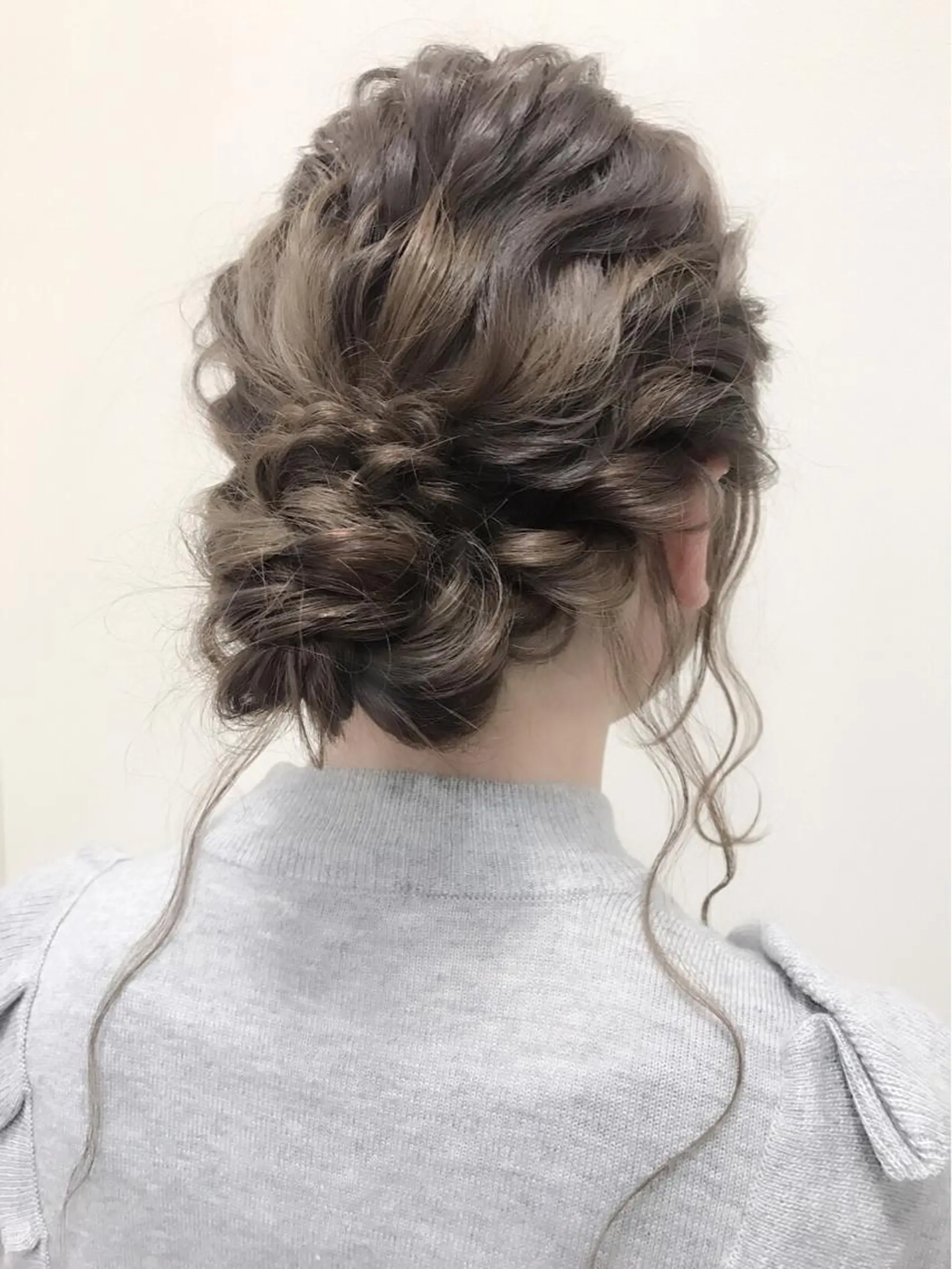 セミロング ロング ヘアアレンジ 沢田 瞳のヘアスタイル