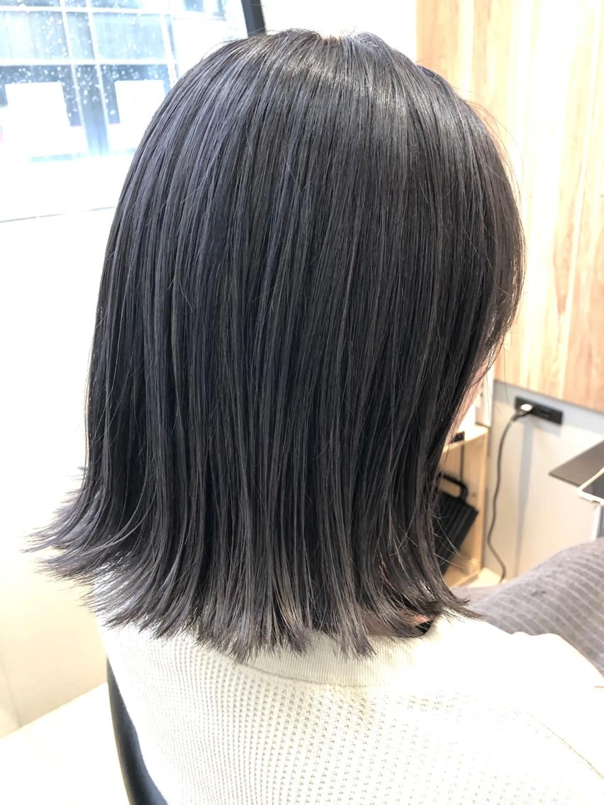 ミディアム カラー OFF YUYAのヘアスタイル