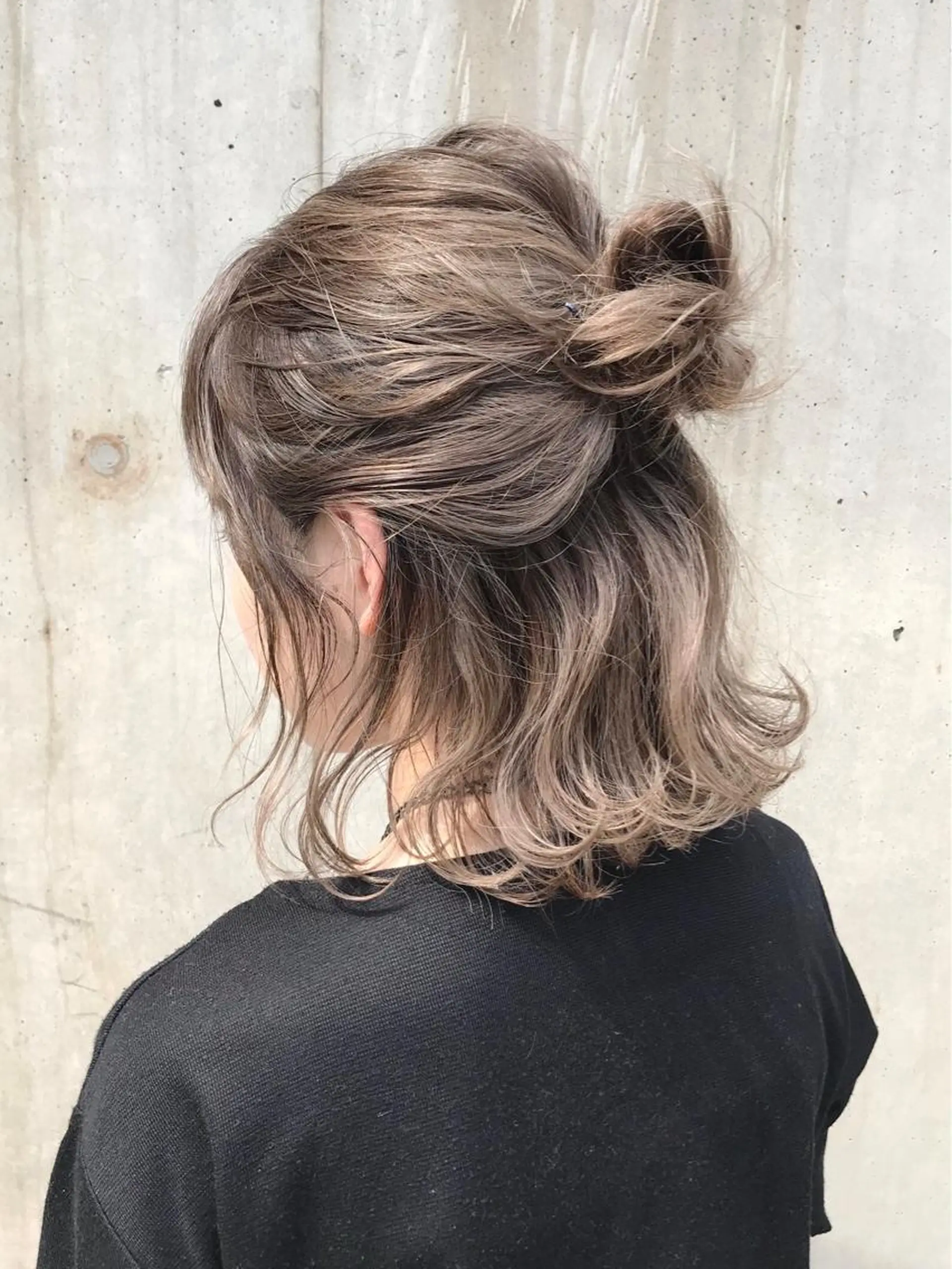 ショート カラー グレージュ ハイライトカラー ボブ ハイライト カット ヘアカラー ボブ・レイヤーカット 吉敷航一のヘアスタイル