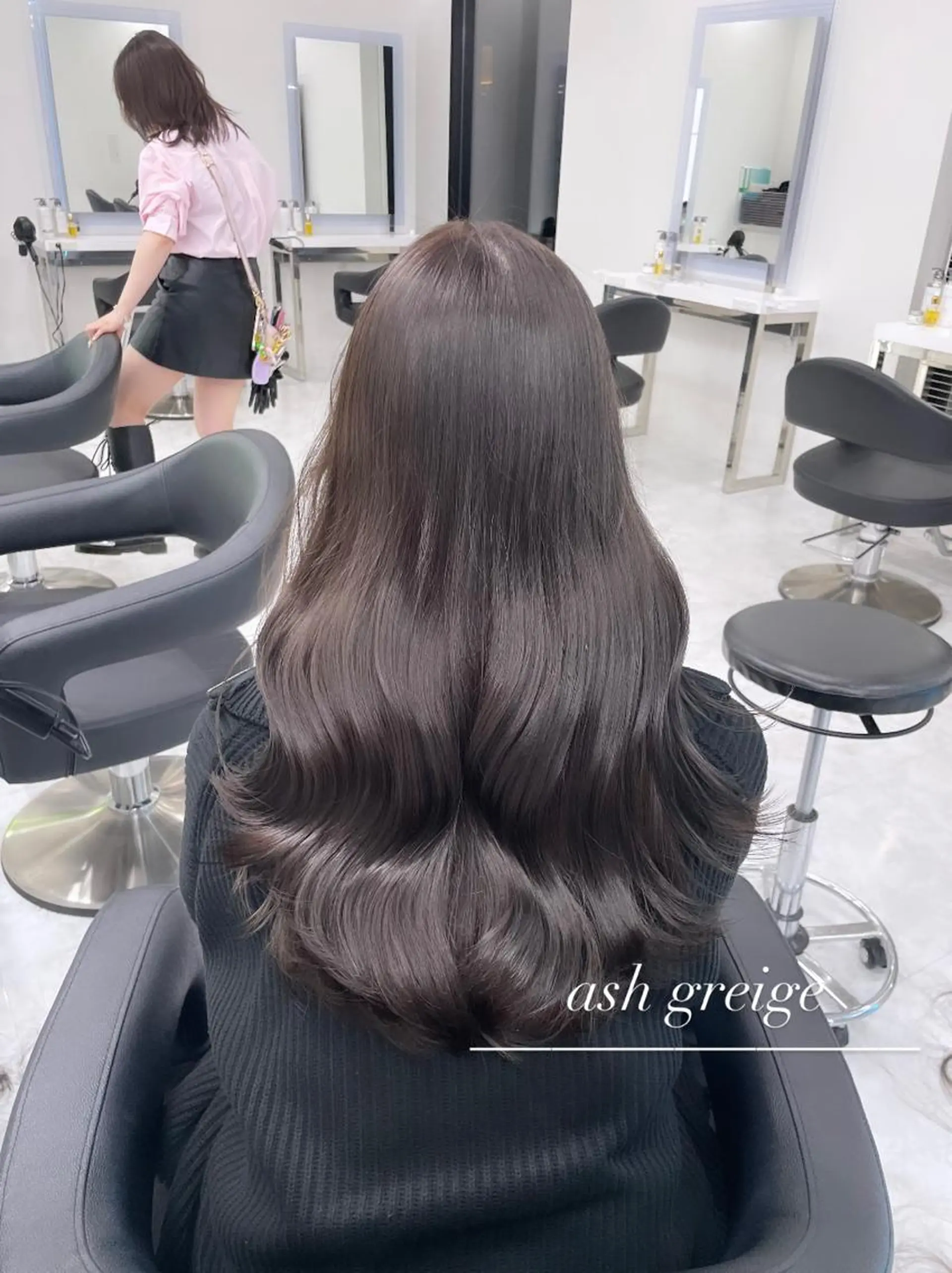 セミロング カラー ヘアアレンジ Ella所属・nana【艶髪】/ レイヤー/縮毛矯正のヘアスタイル