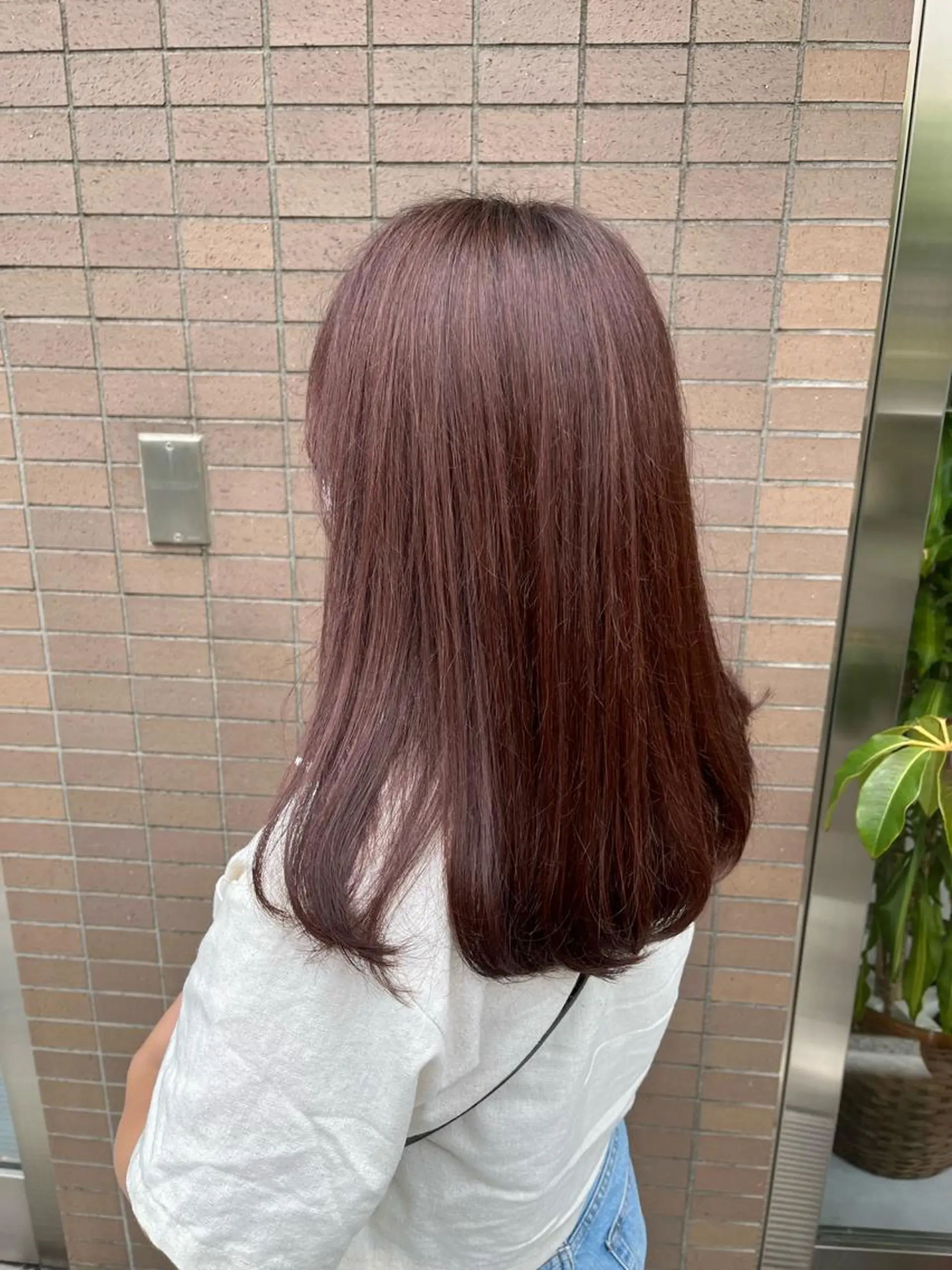 セミロング カット ヘアカラー トリートメント ELEN 新百合ヶ丘のヘアスタイル