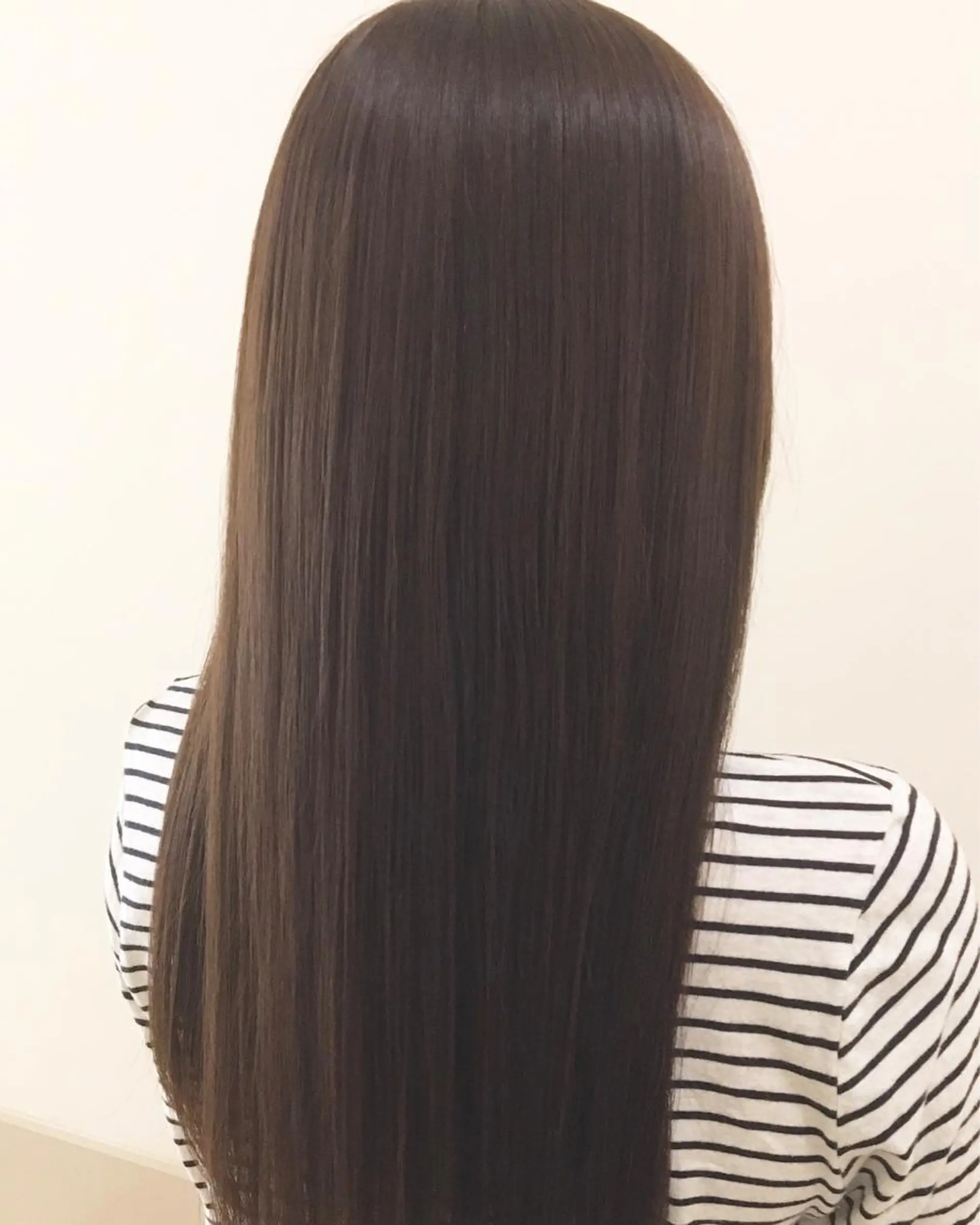 ロング トリートメント ブリーチなしダブル/ レイヤーカット 小棹のヘアスタイル