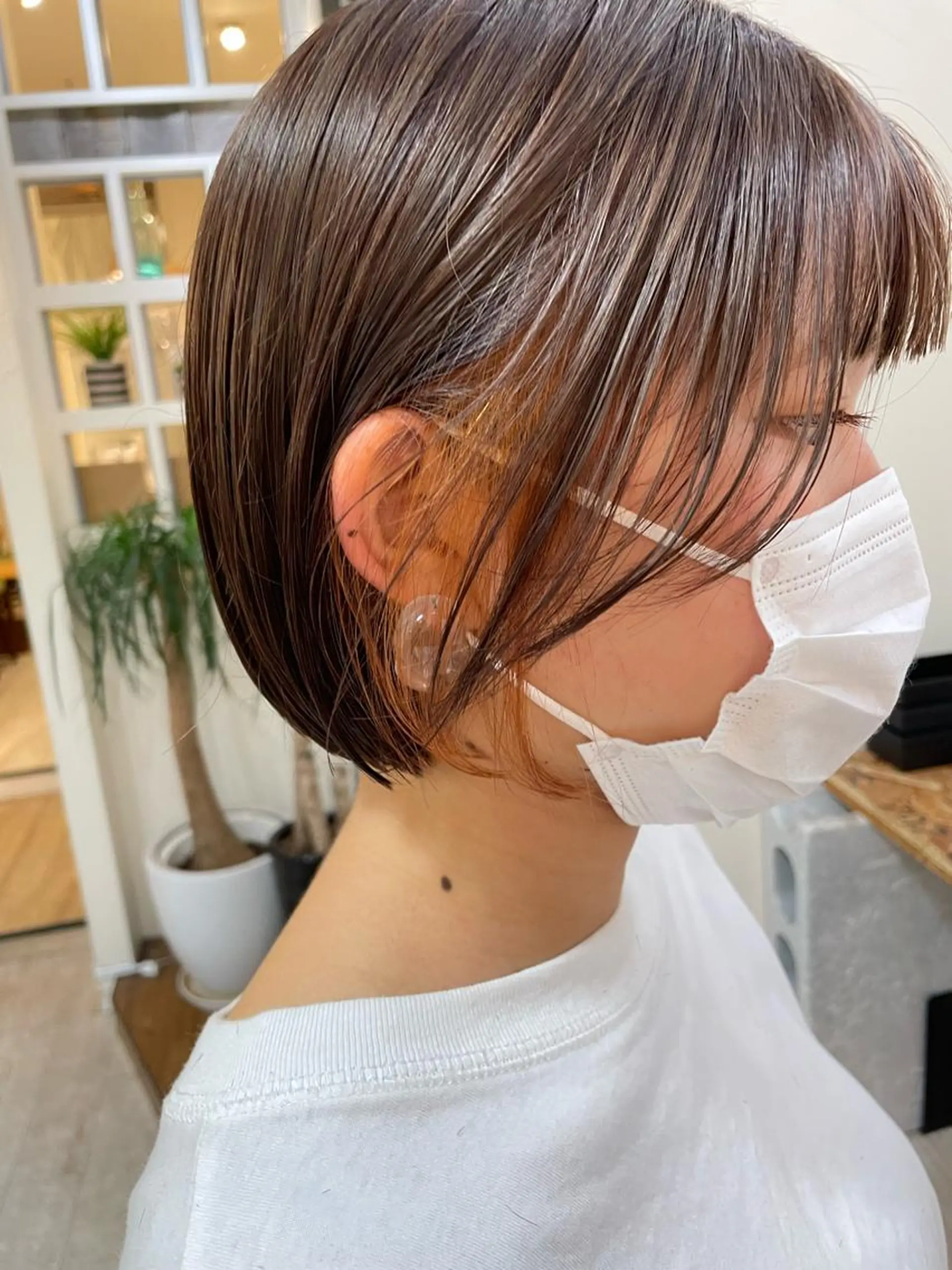 ショート カラー ヘアアレンジ ブリーチ ブラウンカラー チョコレートブラウン インナーカラー モカブラウン カット トリートメント REONA🪽✨ 日常に馴染む髪🫧のヘアスタイル