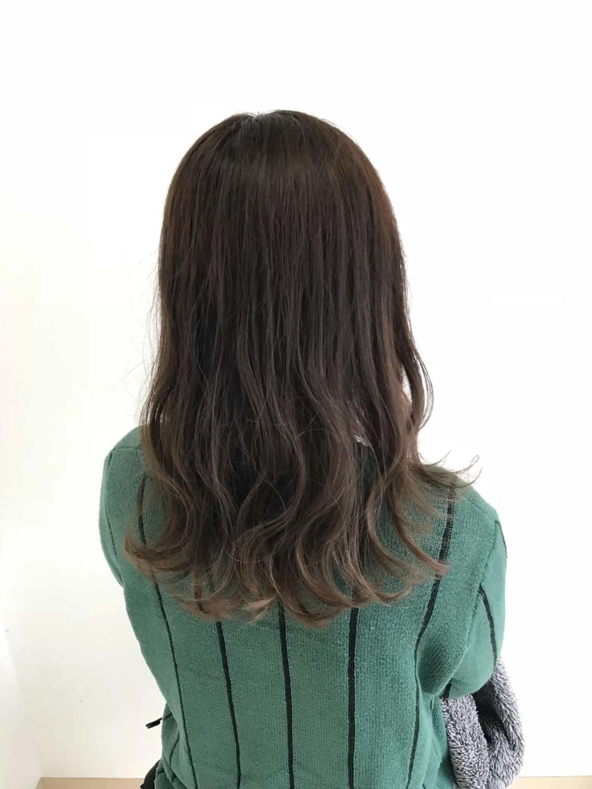 セミロング カラー Rayt hair所属・Rayt hair レイトヘアーのヘアスタイル