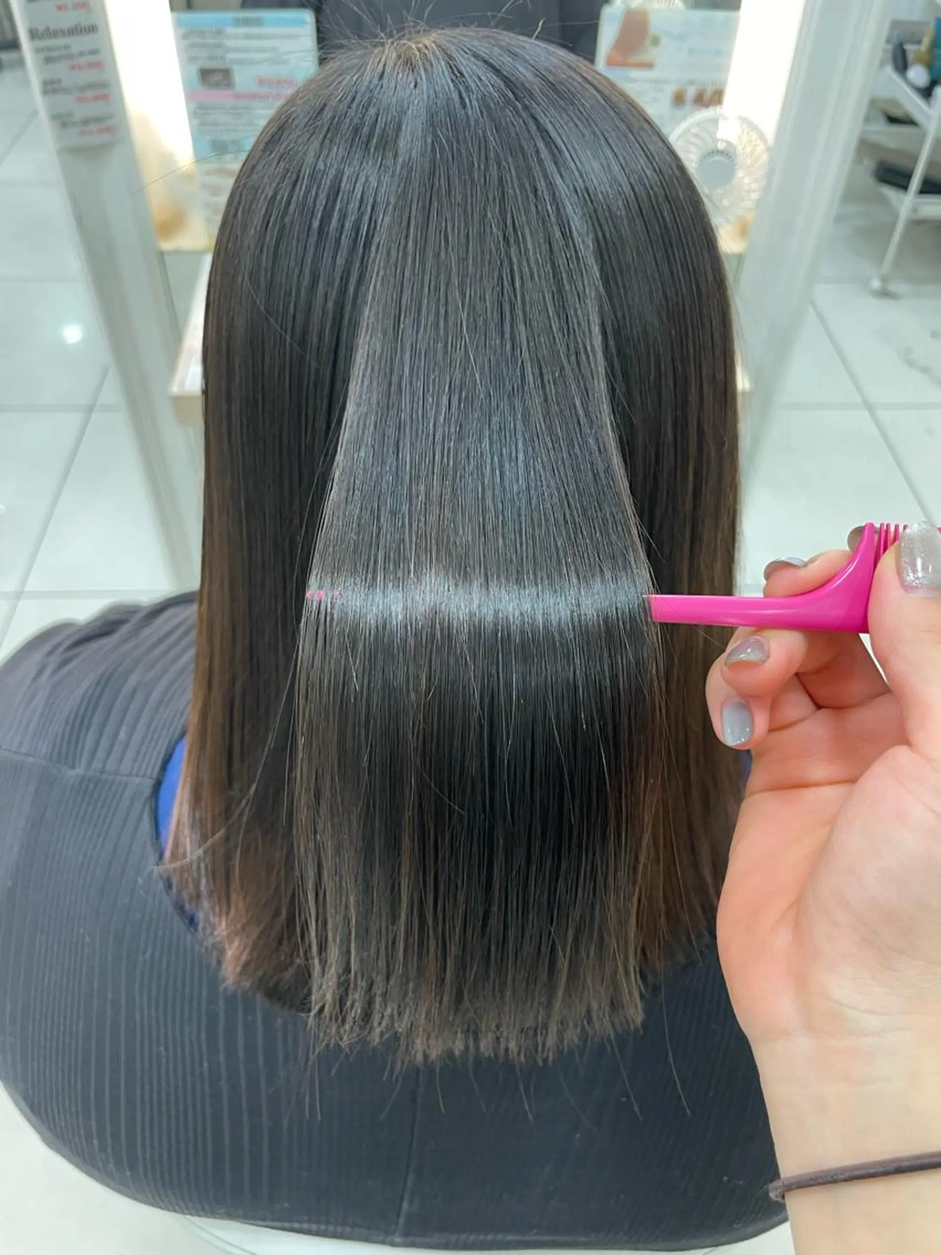 ミディアム 崎山 紗吏のヘアスタイル