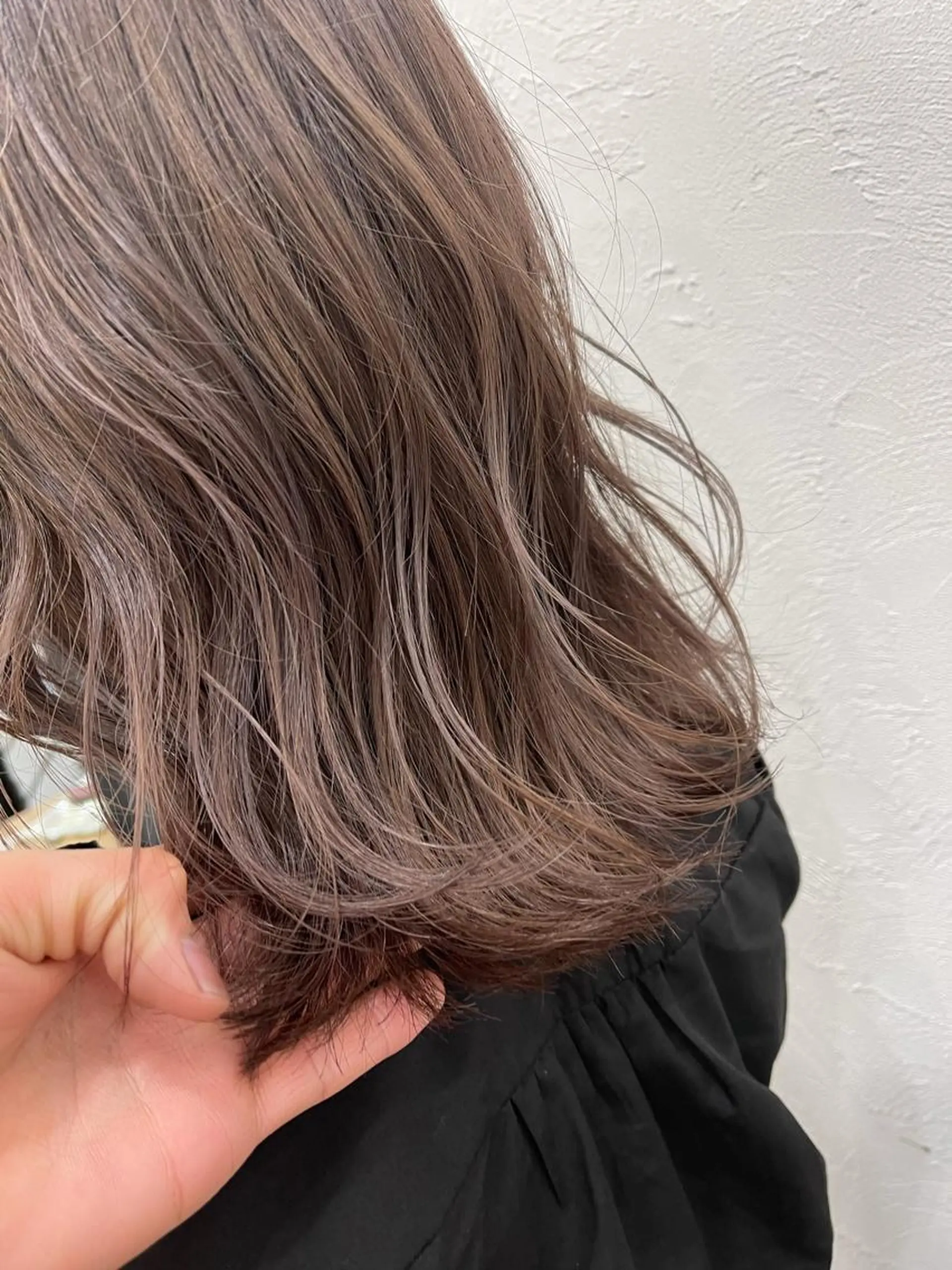 ミディアム カラー ブリーチダブルカラー 【koide】のヘアスタイル