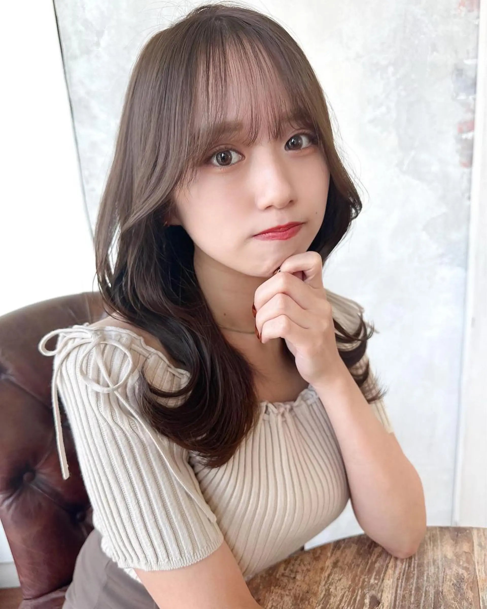 セミロング カラー ベージュカラー ブラウンカラー ブラウンベージュ くびれヘア 顔まわりレイヤー カット ヘアカラー トリートメント 顔周り/くびれヘア 韓国ヘア💕風間るなのヘアスタイル