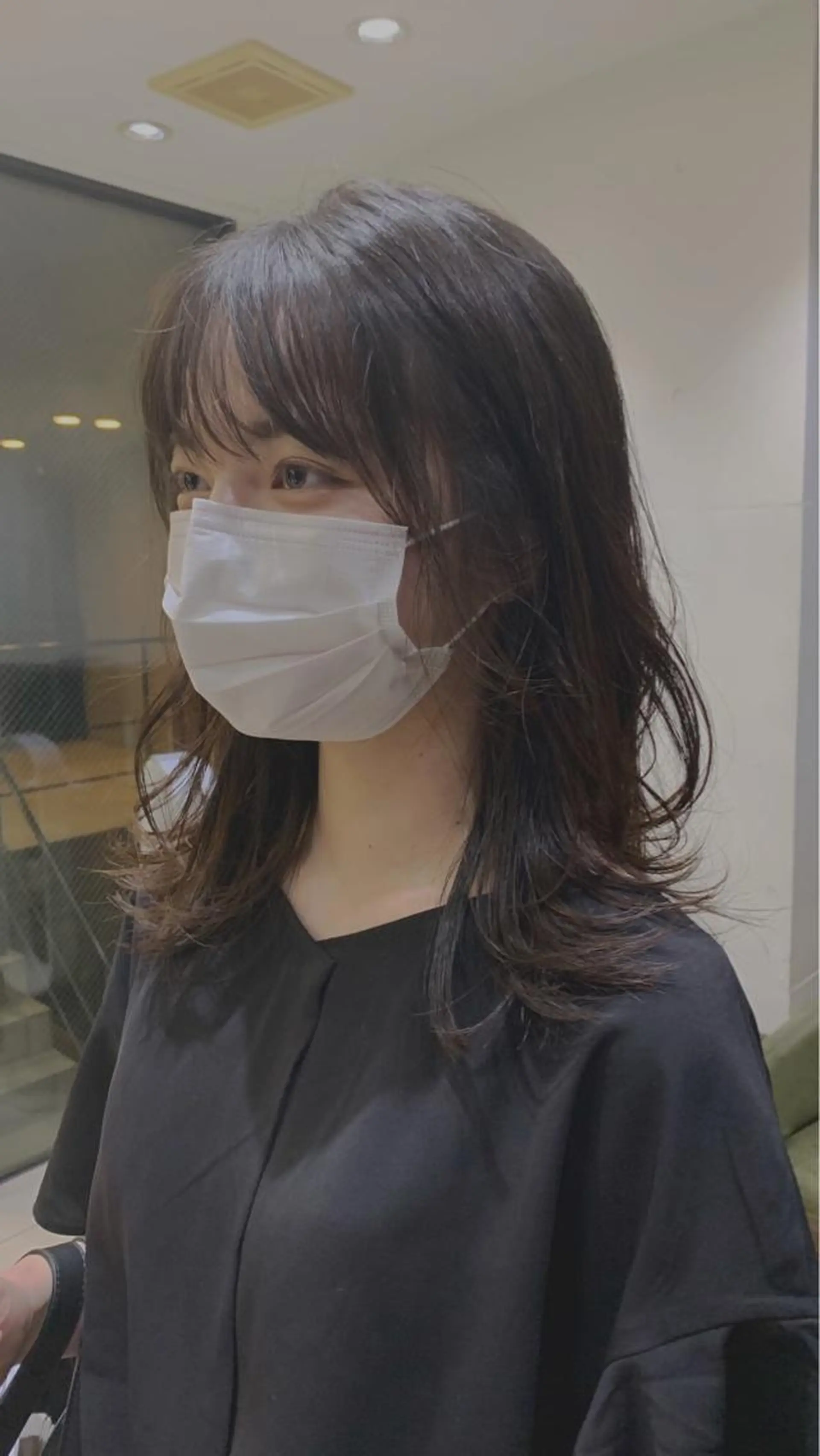 ミディアム レイヤーカット タンバルモリパーマ 礒井メンキのヘアスタイル