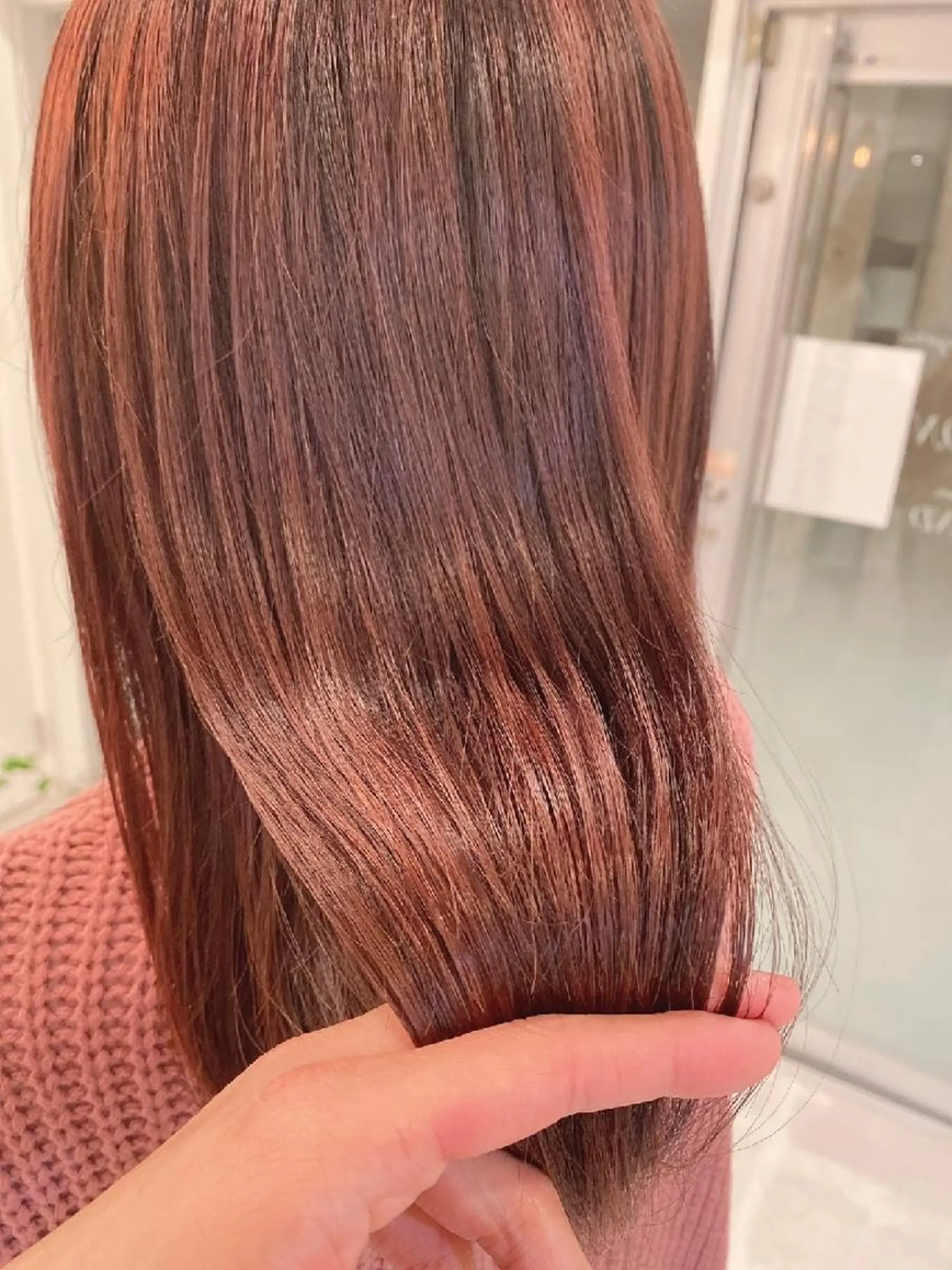 セミロング ⭕鏡のような劇艶× 自然なストレート⭕️のヘアスタイル