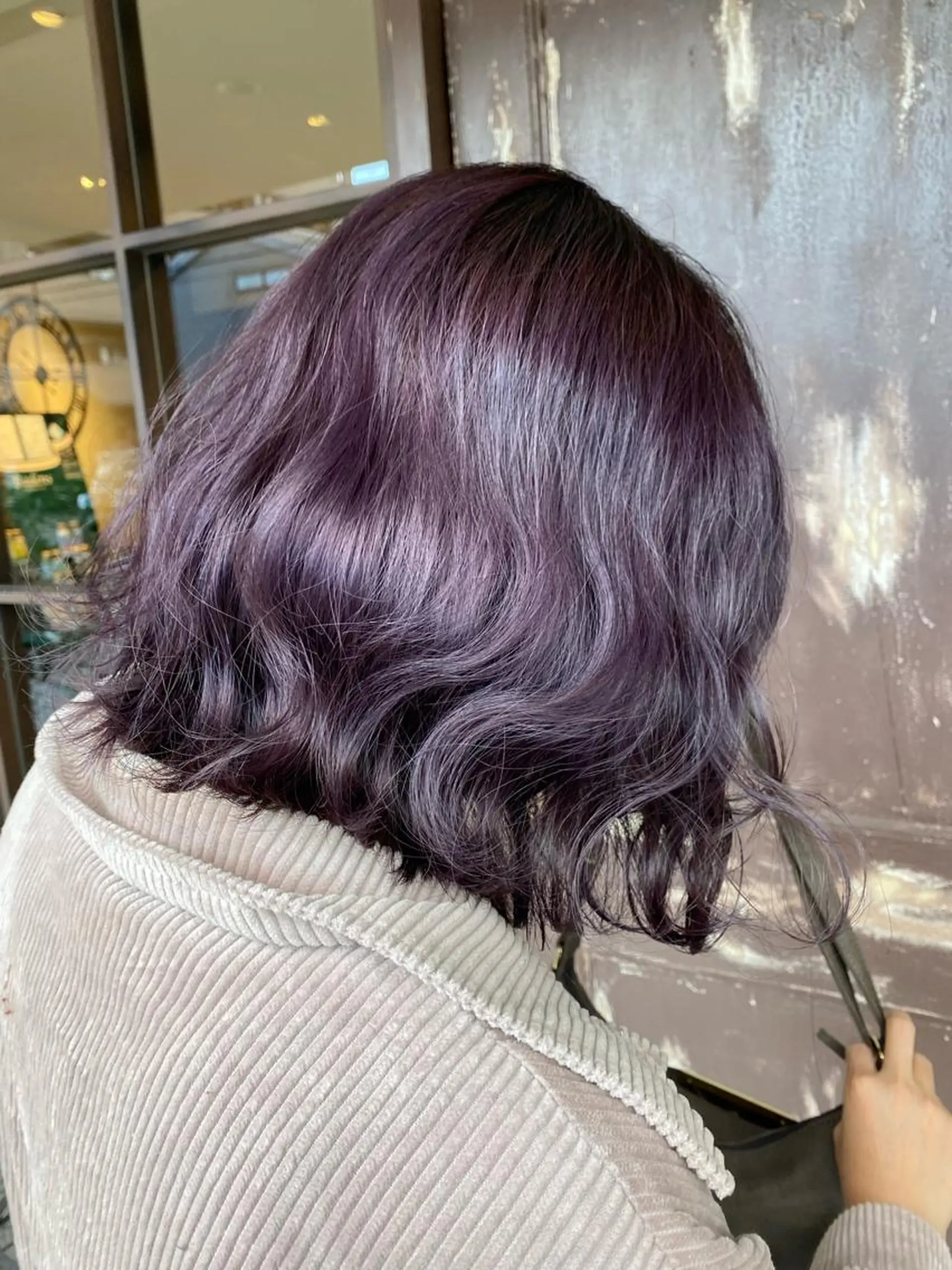 ミディアム カラー 川越 輝梨奈のヘアスタイル