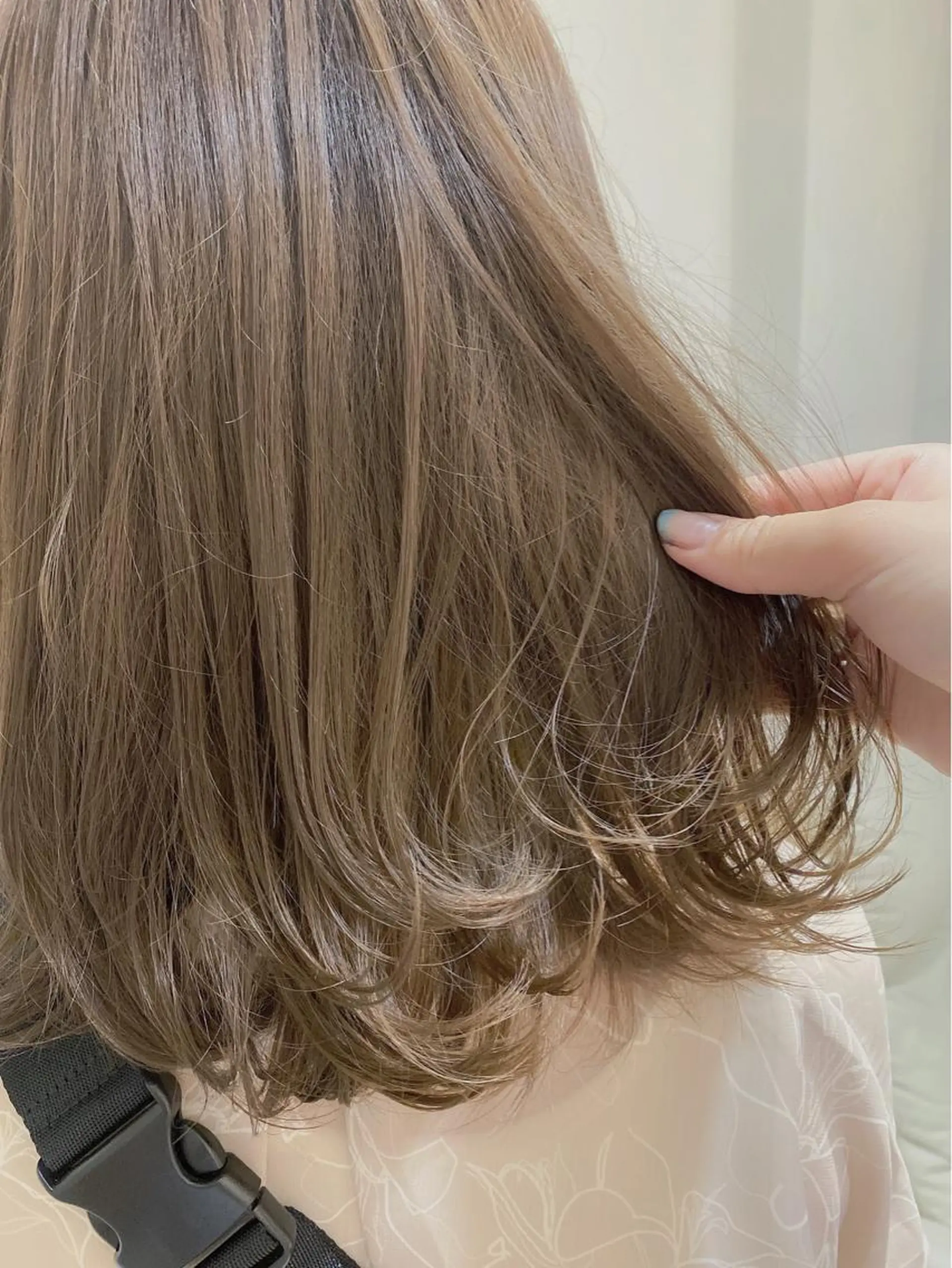 ミディアム カラー ベージュカラー sio.nail&eyebrow salon shimokitazawa2号店所属・nailist mana𖤐´-のネイルデザイン