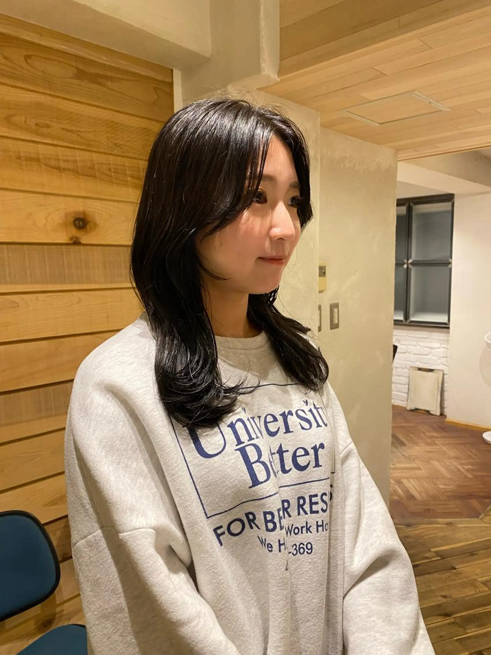 セミロング カラー 顔周りカット カット 吉田 光佑のヘアスタイル